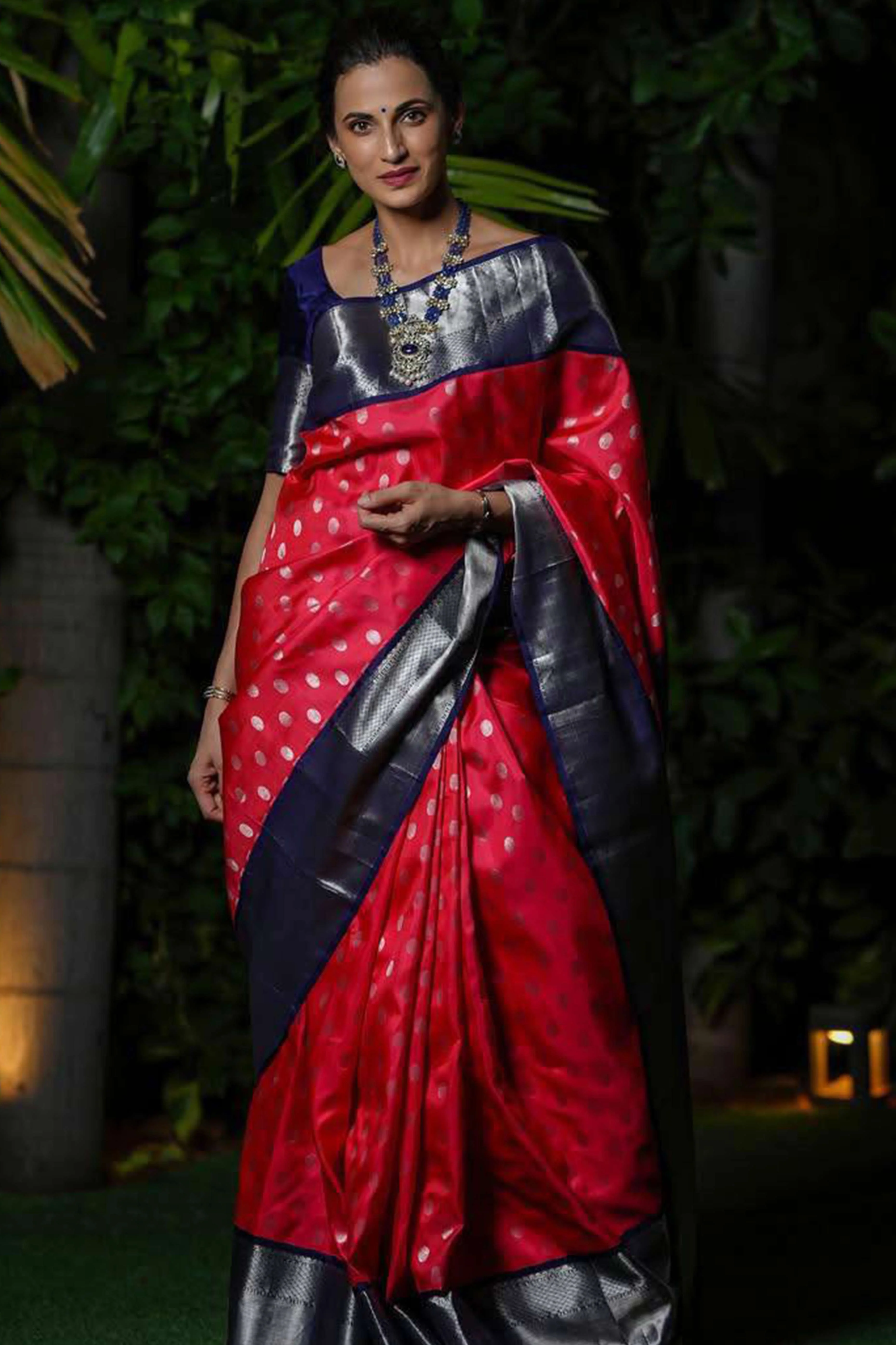 Pink Floral Woven Lichi Banarasi Silk Saree