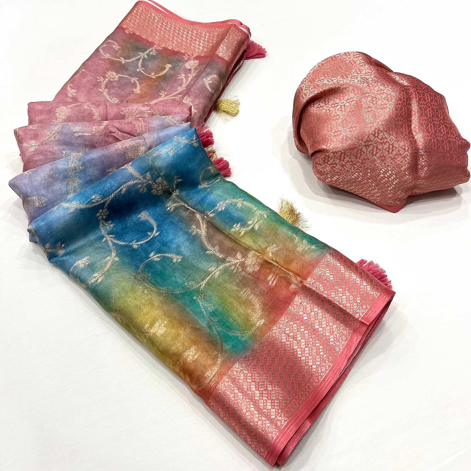 Pink Floral Woven With Digital Printed Georgette Saree - Image 3