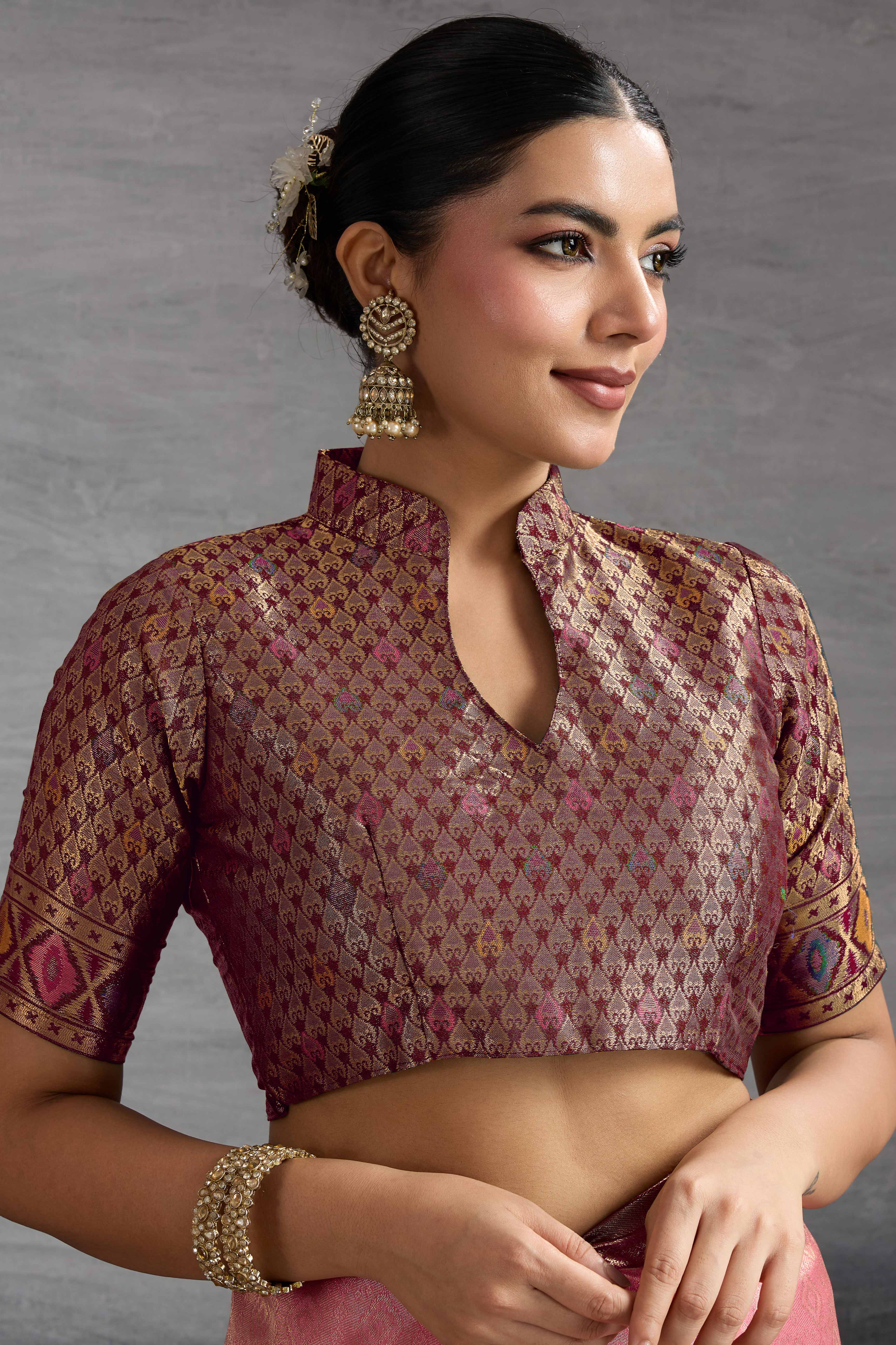 Pink Kanjivaram Silk Saree With Traditional Kadiyal Style Zari Weaving &  Meenakari Pallu - Image 5