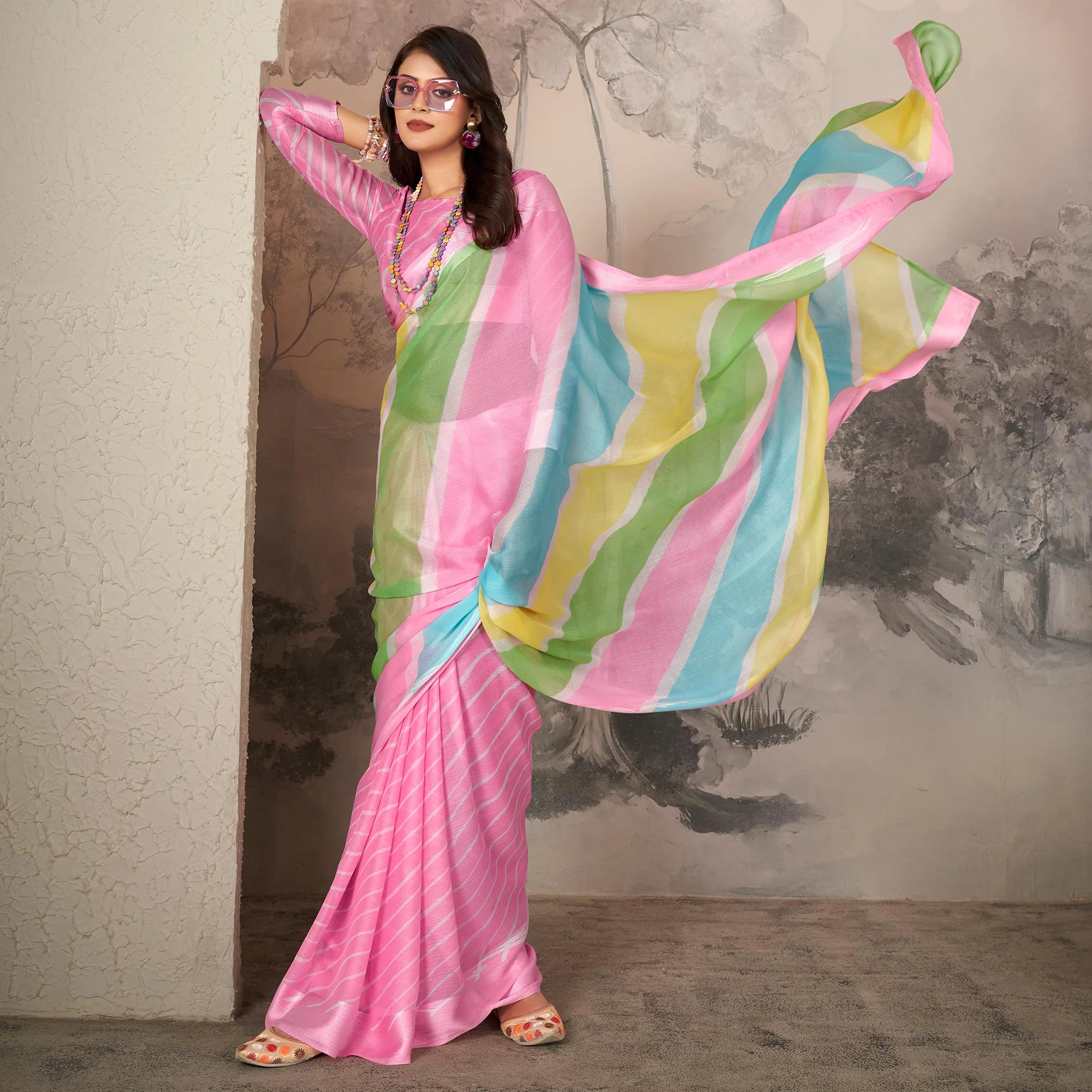 Pink Printed Chiffon Saree - Image 4