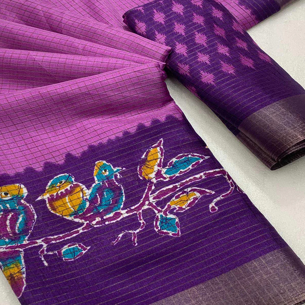 Pink Georgette Saree Adorned With Elegant Bird Embroidery - Image 2