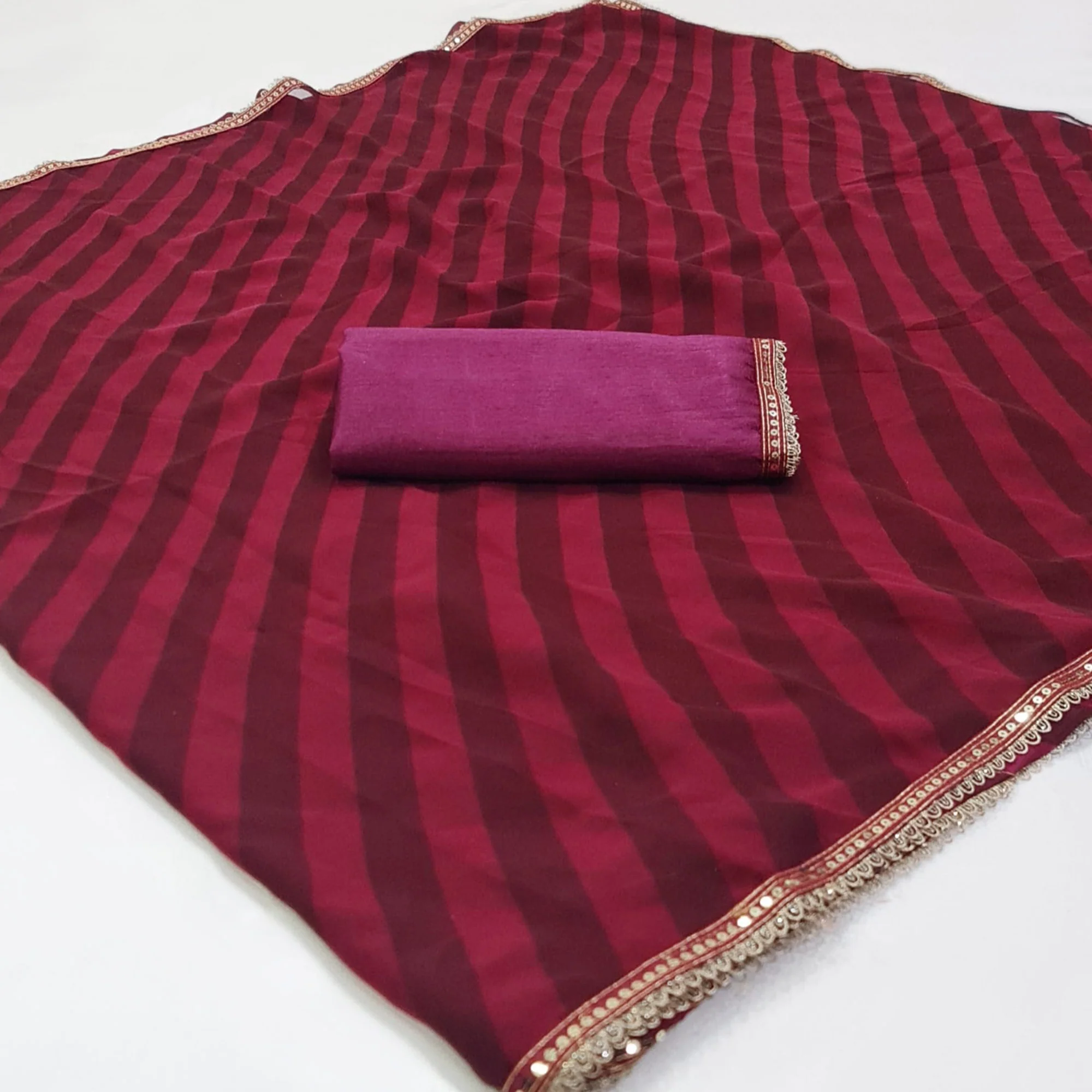 Pink Printed Georgette Saree With Lace Border - Image 3