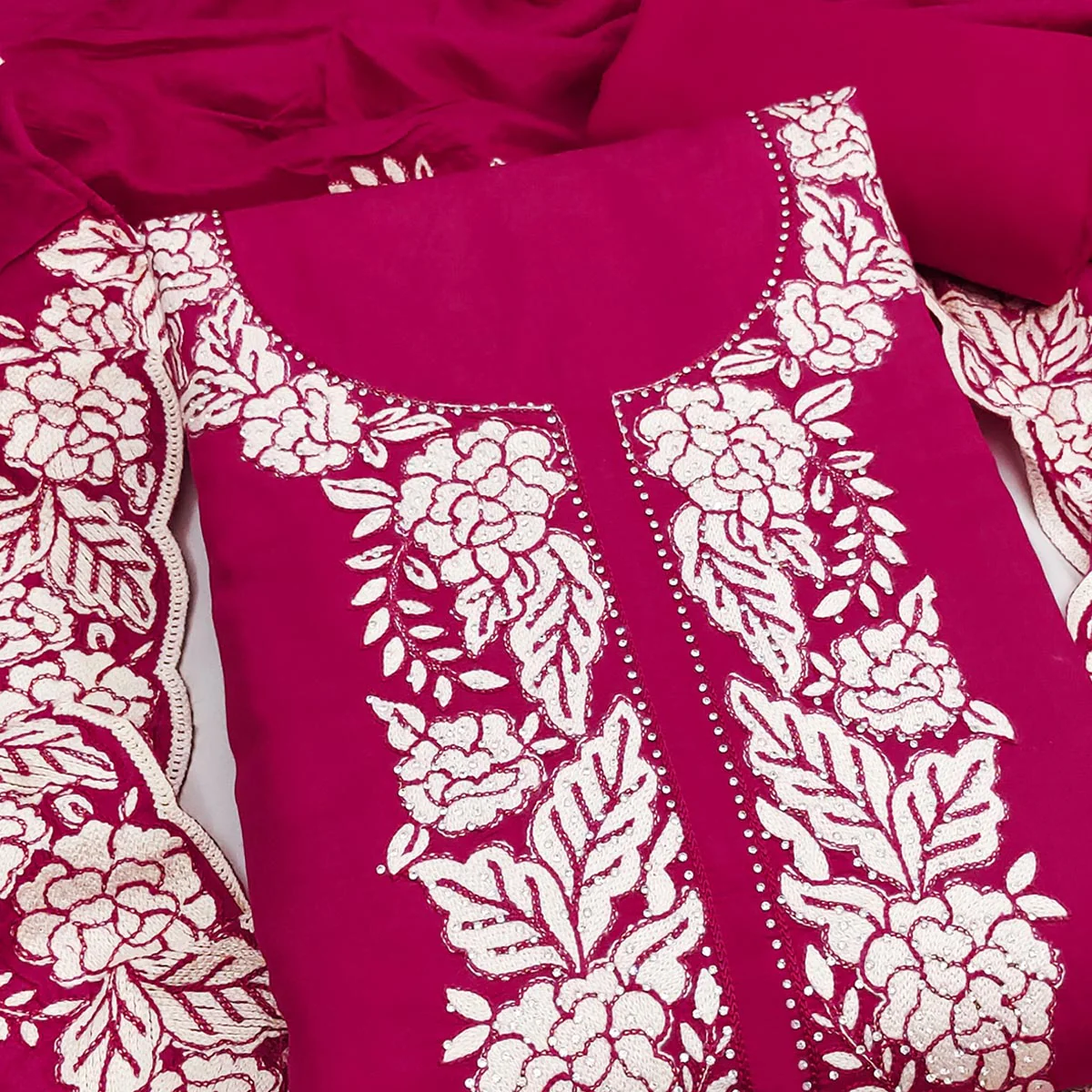 Pink Rich Viscose Dress Material Highlighted with Refined Floral Thread Embroidery - Image 2