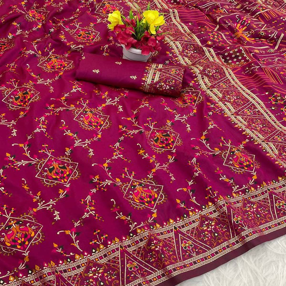 Pink Traditional Rajwadi Weaving Pashmina Silk Saree With Kashmiri Pallu & Elegant Zari Border - Image 2
