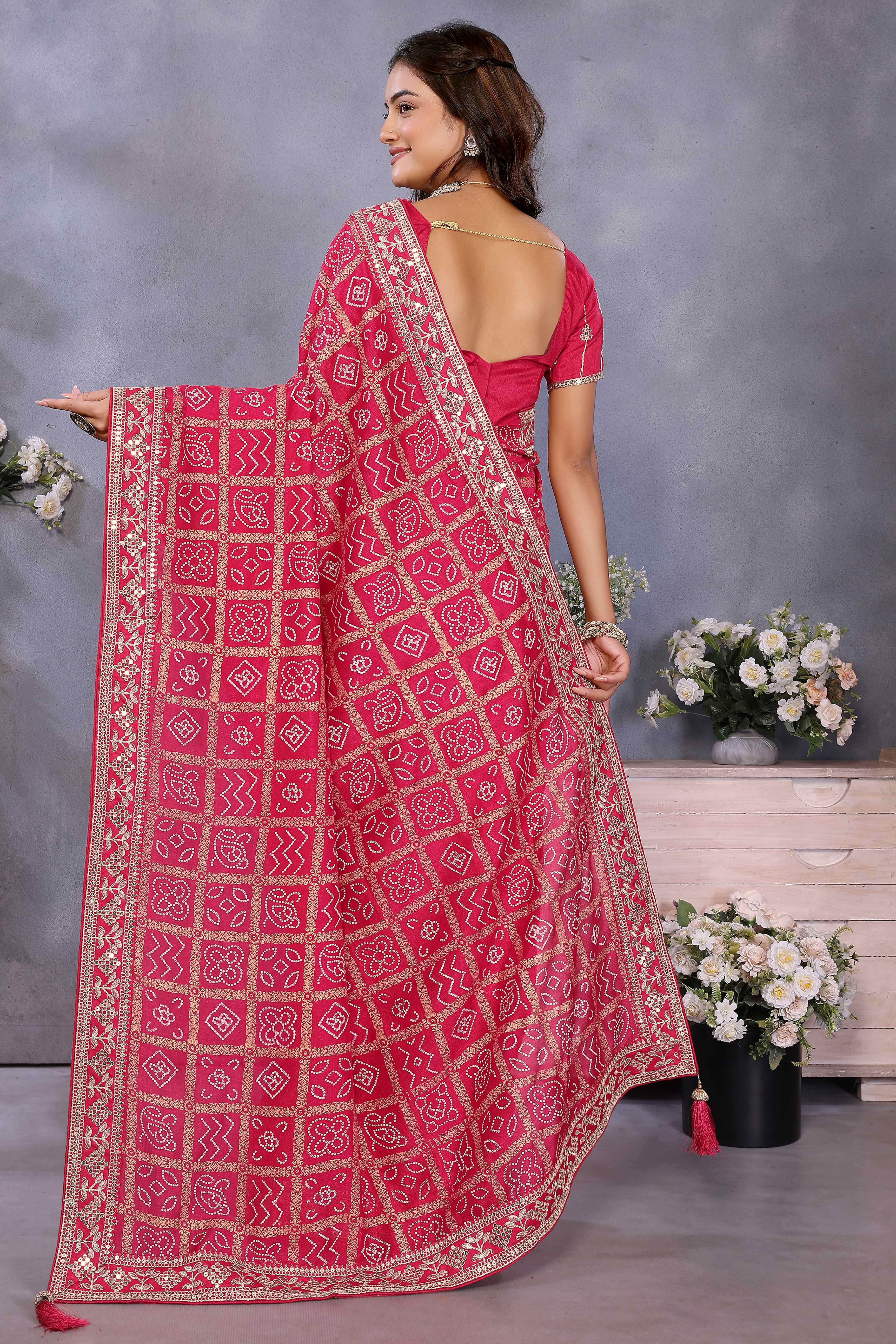 Pink Vichitra Silk Saree Highlighted with Bandhani Print and Sequins Embroidered Border - Image 5