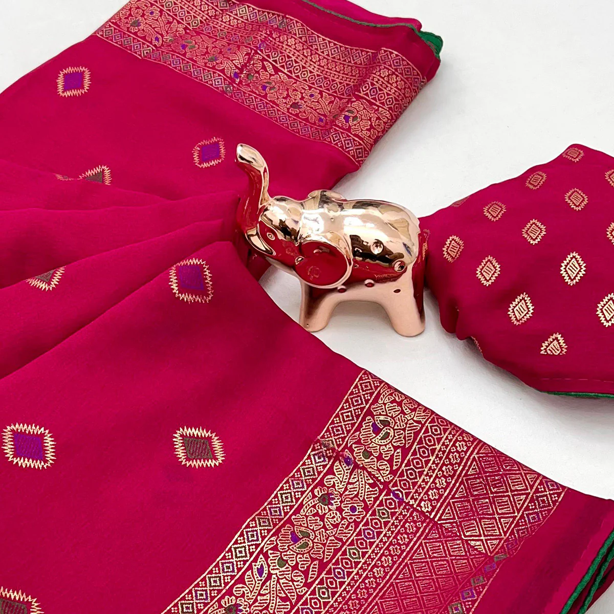 Pink Viscose Saree with Foil Geometric Prints - Image 2