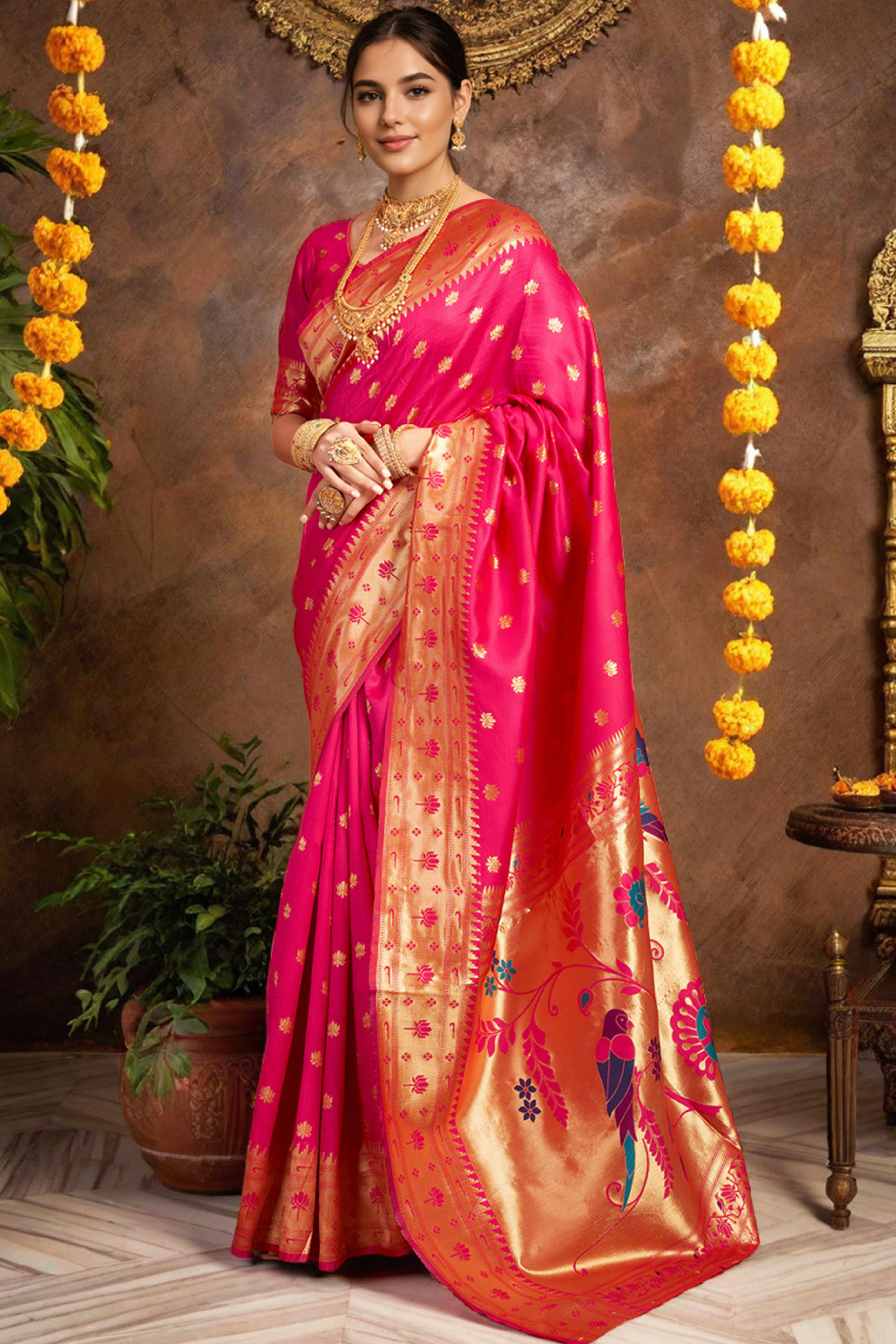 Pink Weaving Silk Blend Paithani Saree With Floral & Parrot Motif Pallu - Image 4