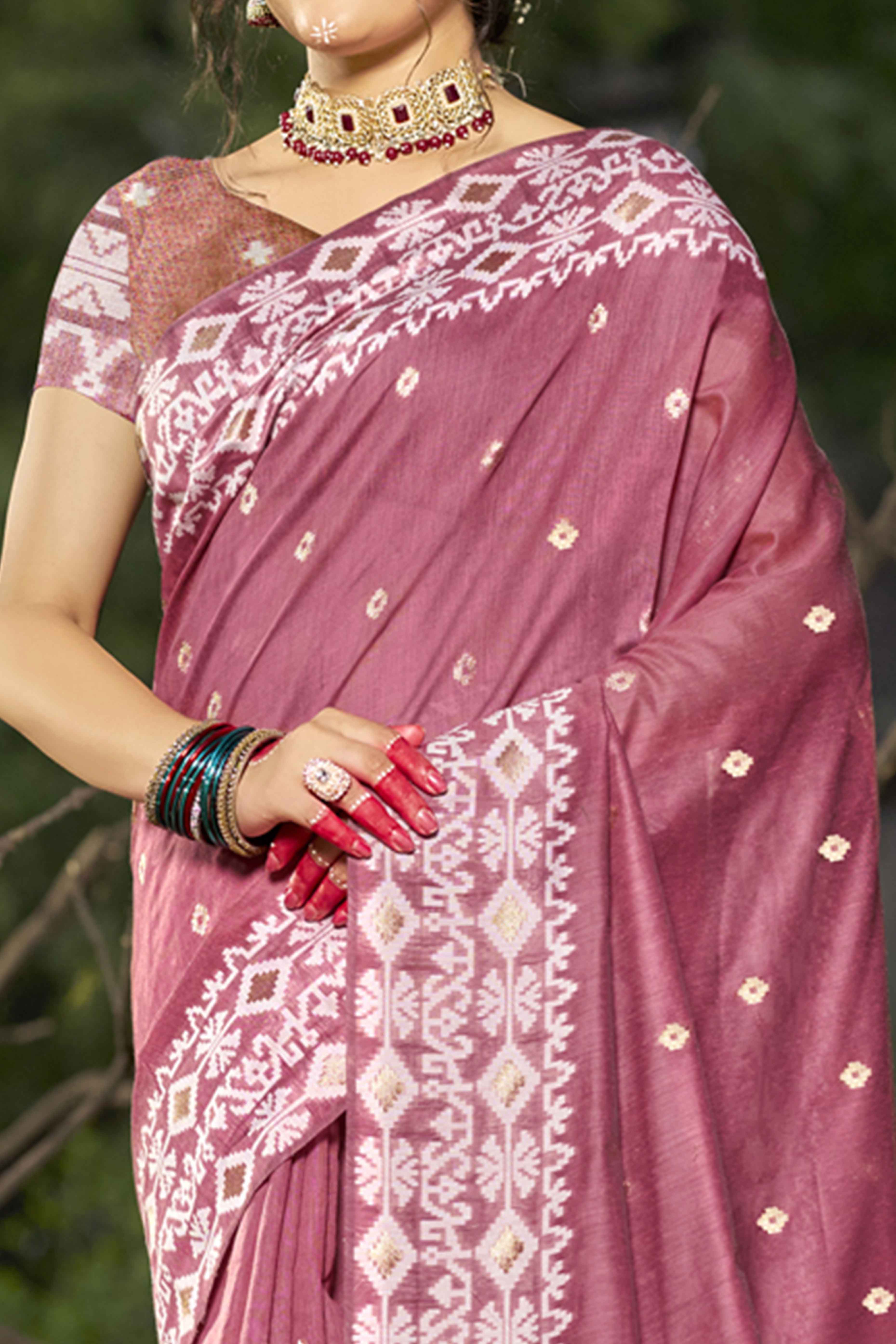 Pink Woven Linen Cotton Saree With Tassels - Image 2