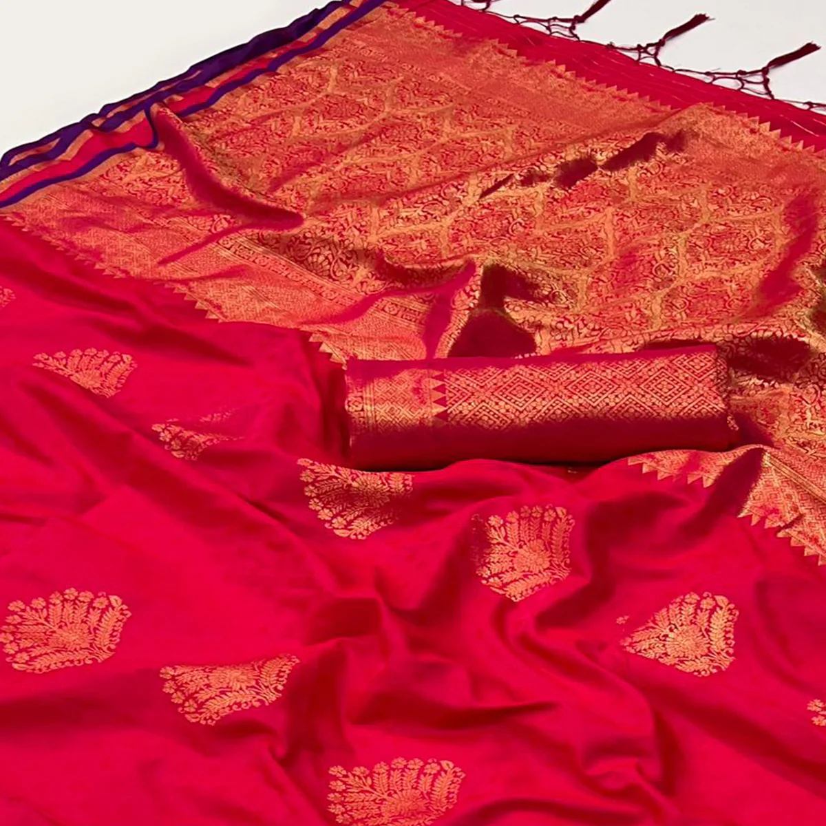 Pink Zari Work Woven Mulberry Silk Saree - Image 2