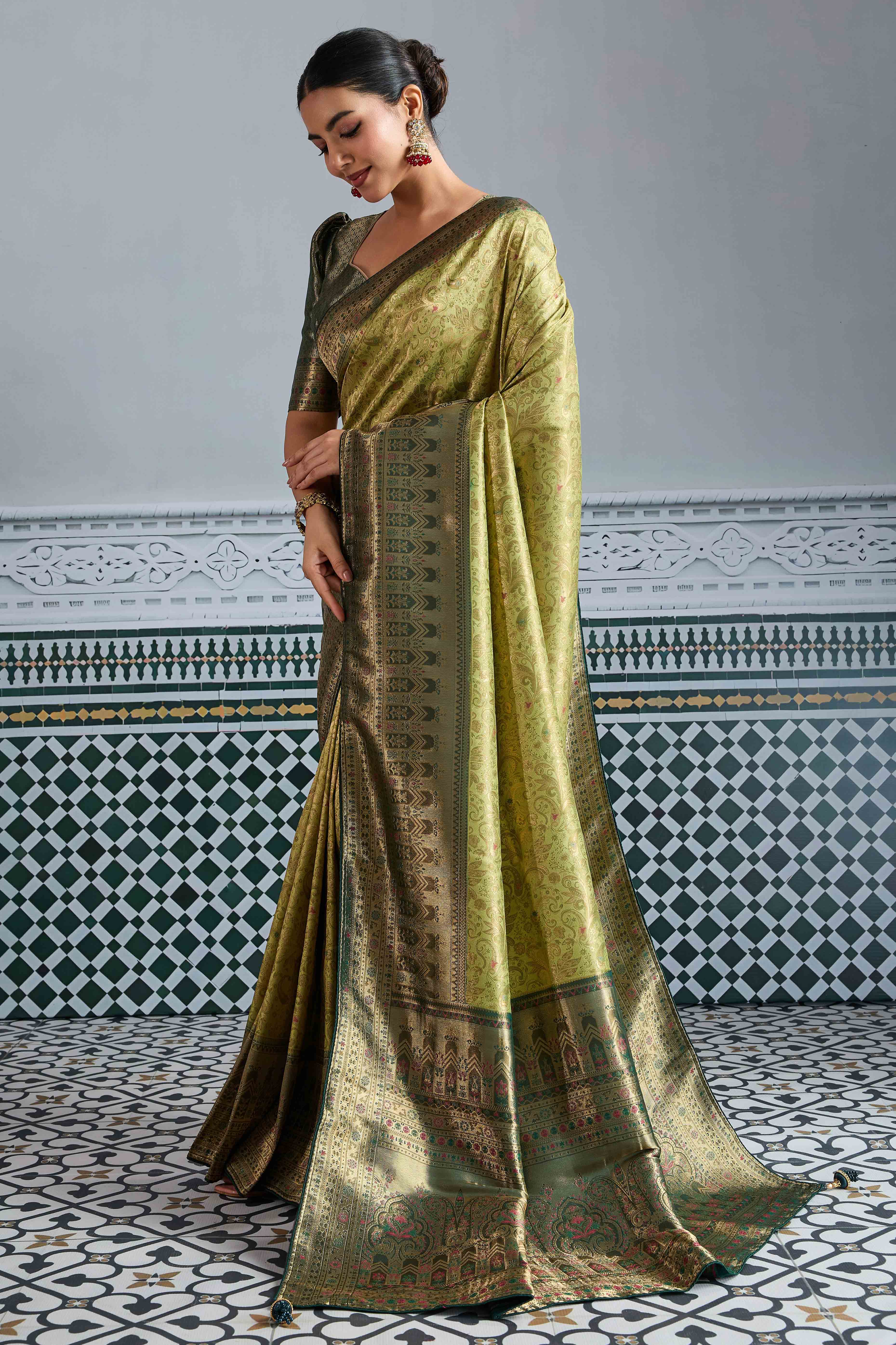 Pista Green Floral Meenakari Weaving Kanjivaram Silk Saree With Rich Piping & Tassel Pallu - Image 3