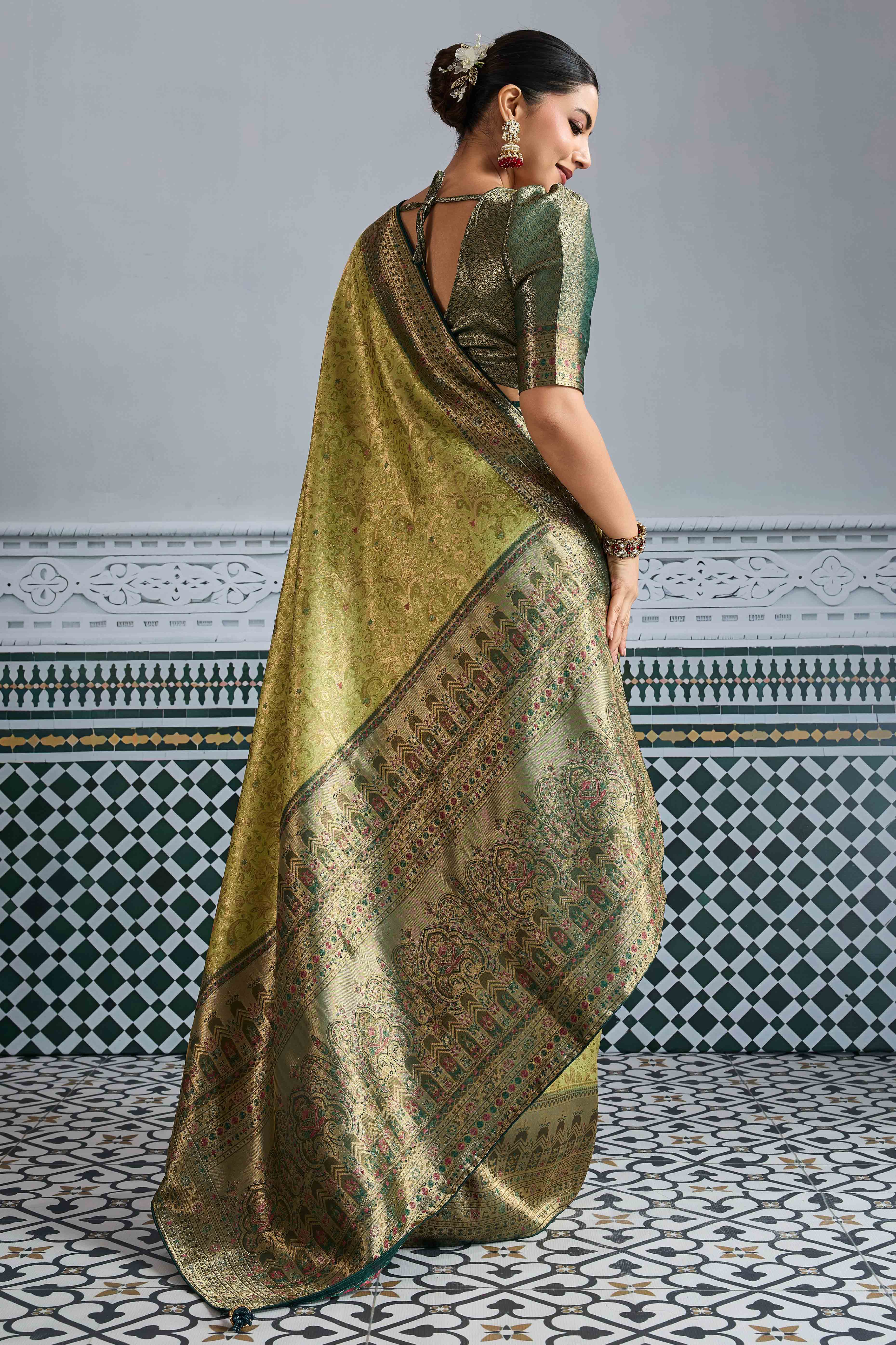 Pista Green Floral Meenakari Weaving Kanjivaram Silk Saree With Rich Piping & Tassel Pallu - Image 4