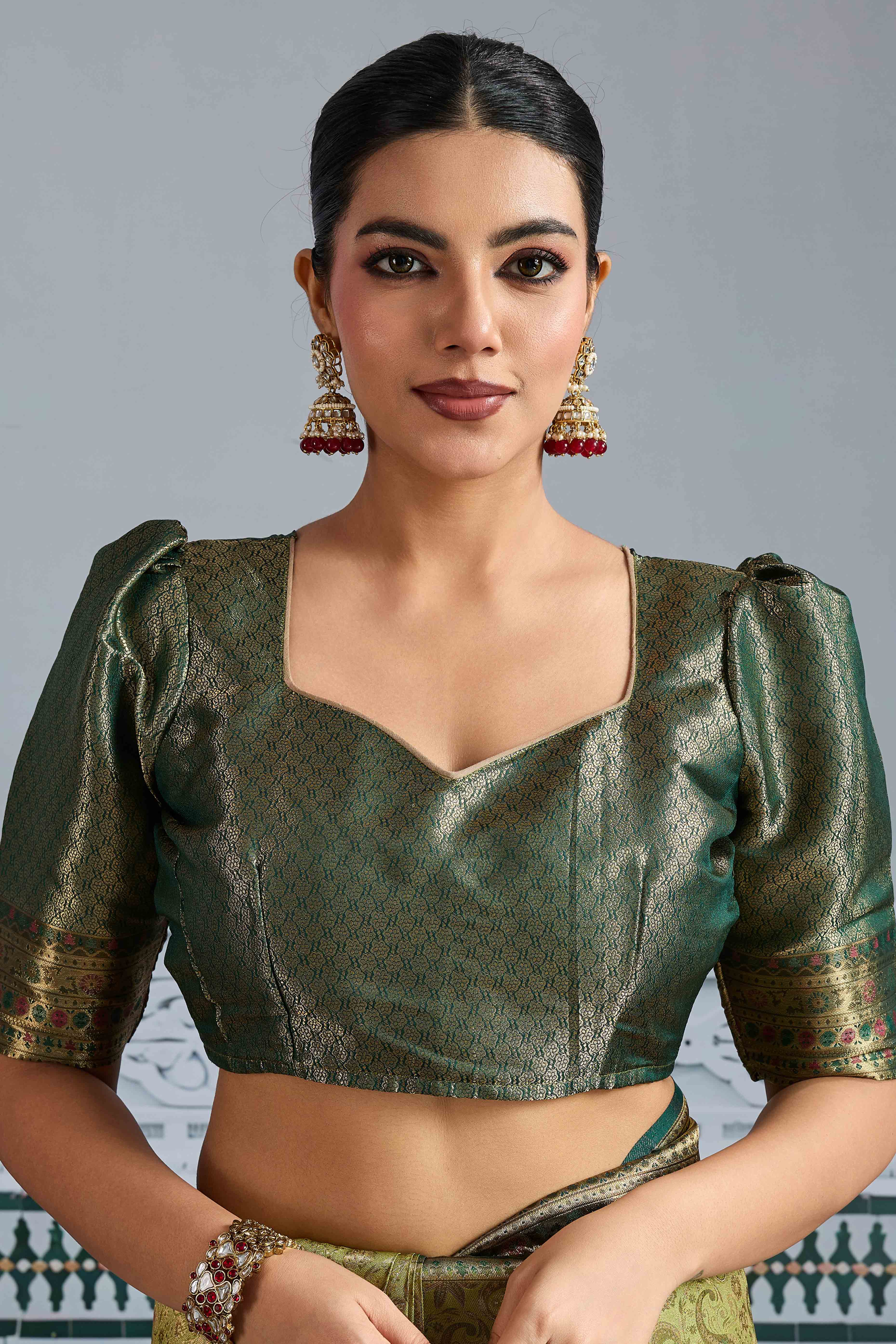 Pista Green Floral Meenakari Weaving Kanjivaram Silk Saree With Rich Piping & Tassel Pallu - Image 7