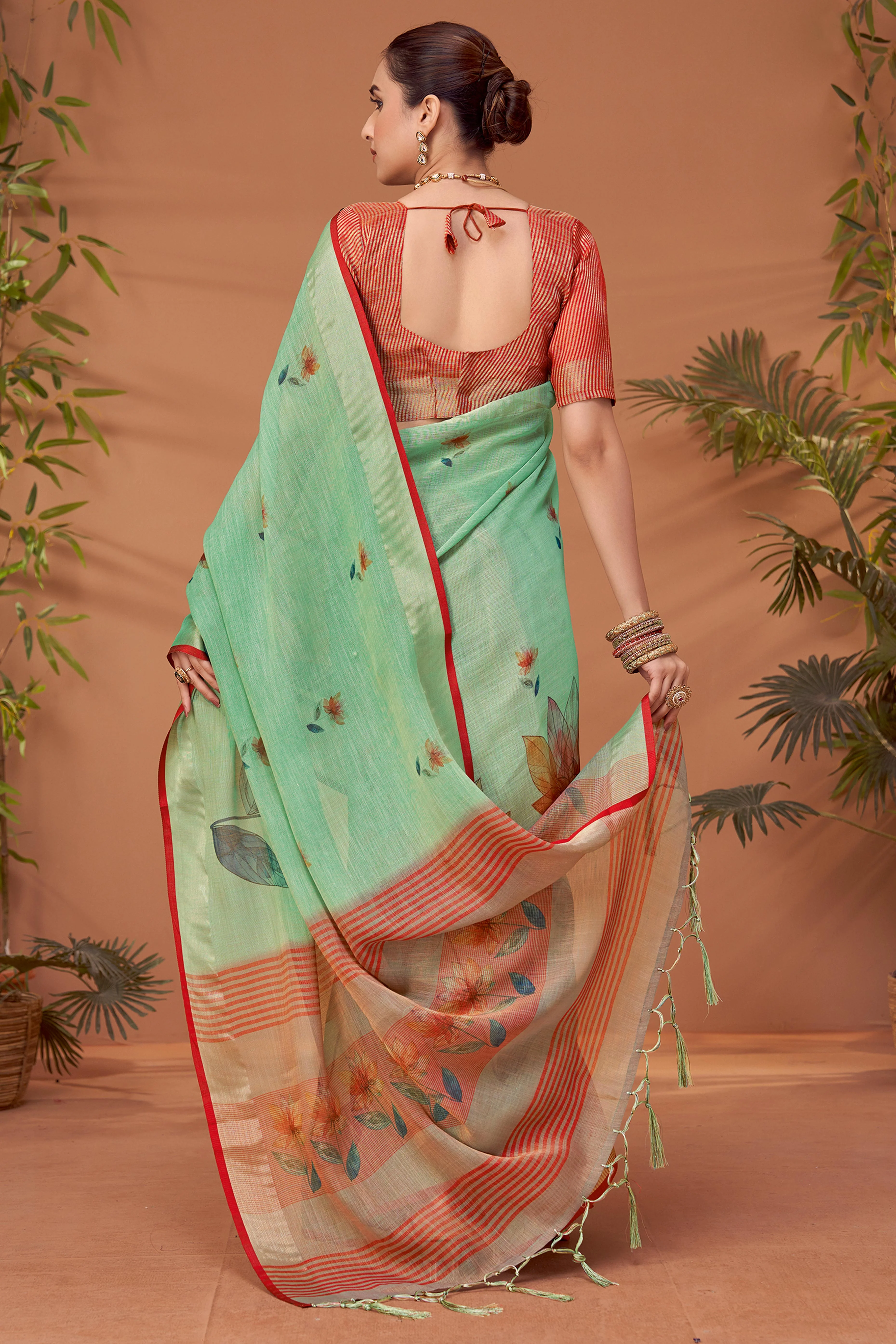 Pista Green Woven Floral Printed Linen Blend Saree with Soft Elegant Texture - Image 4