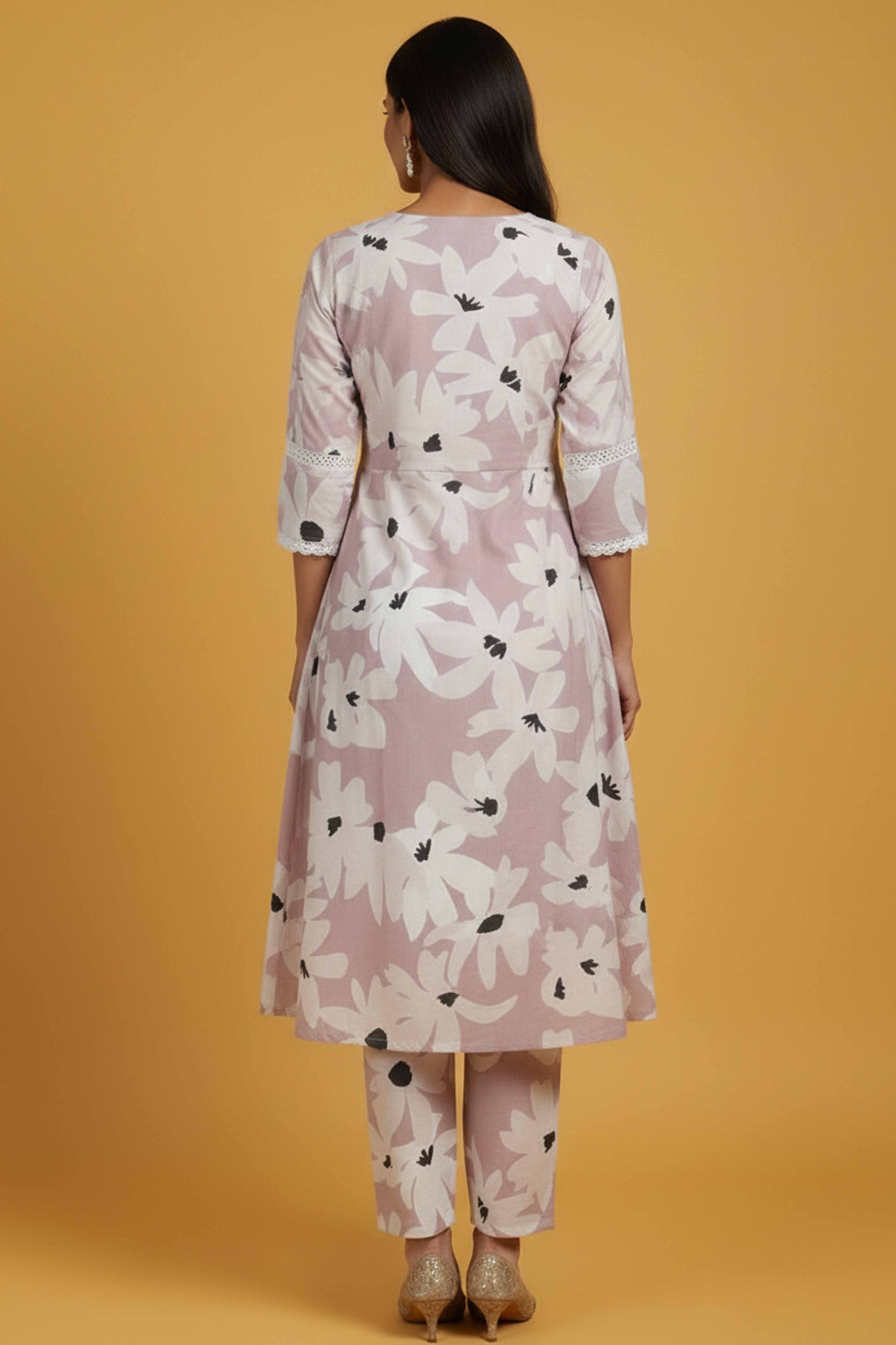 Powder Pink Floral Print Cotton A-Line Kurta Paired with Matching Bottoms - Image 3