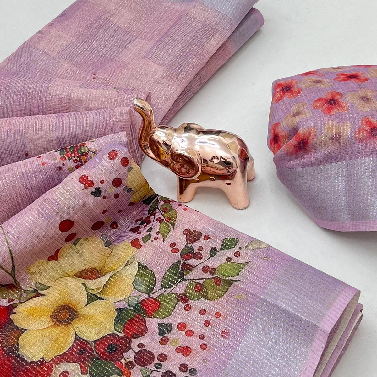 Pretty Lavender Lilac Shimmer Cotton Saree With Floral Digital Print & Designer Zari Border - Image 2
