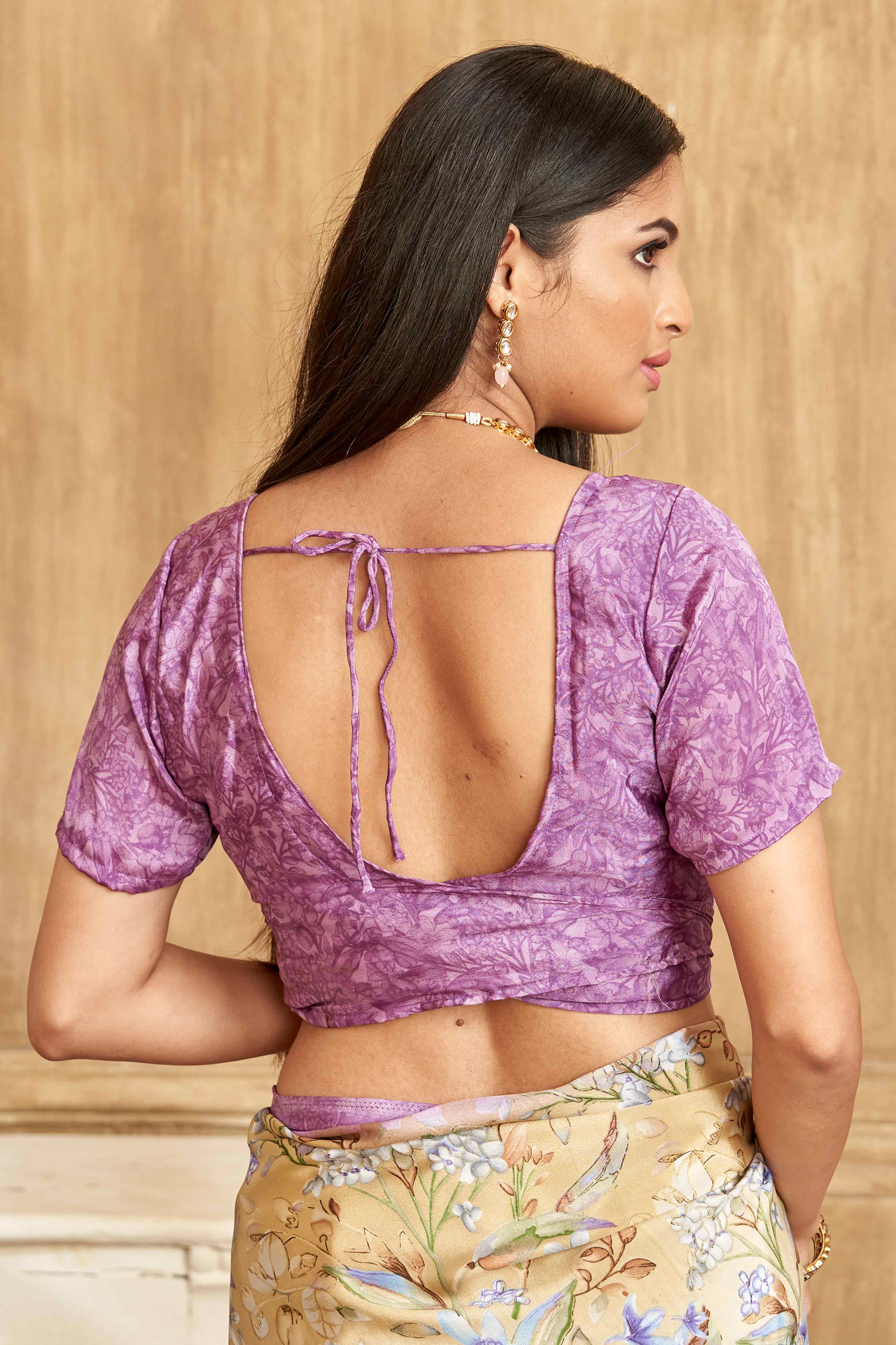 Purple Floral Printed Crepe Silk Saree - Image 5