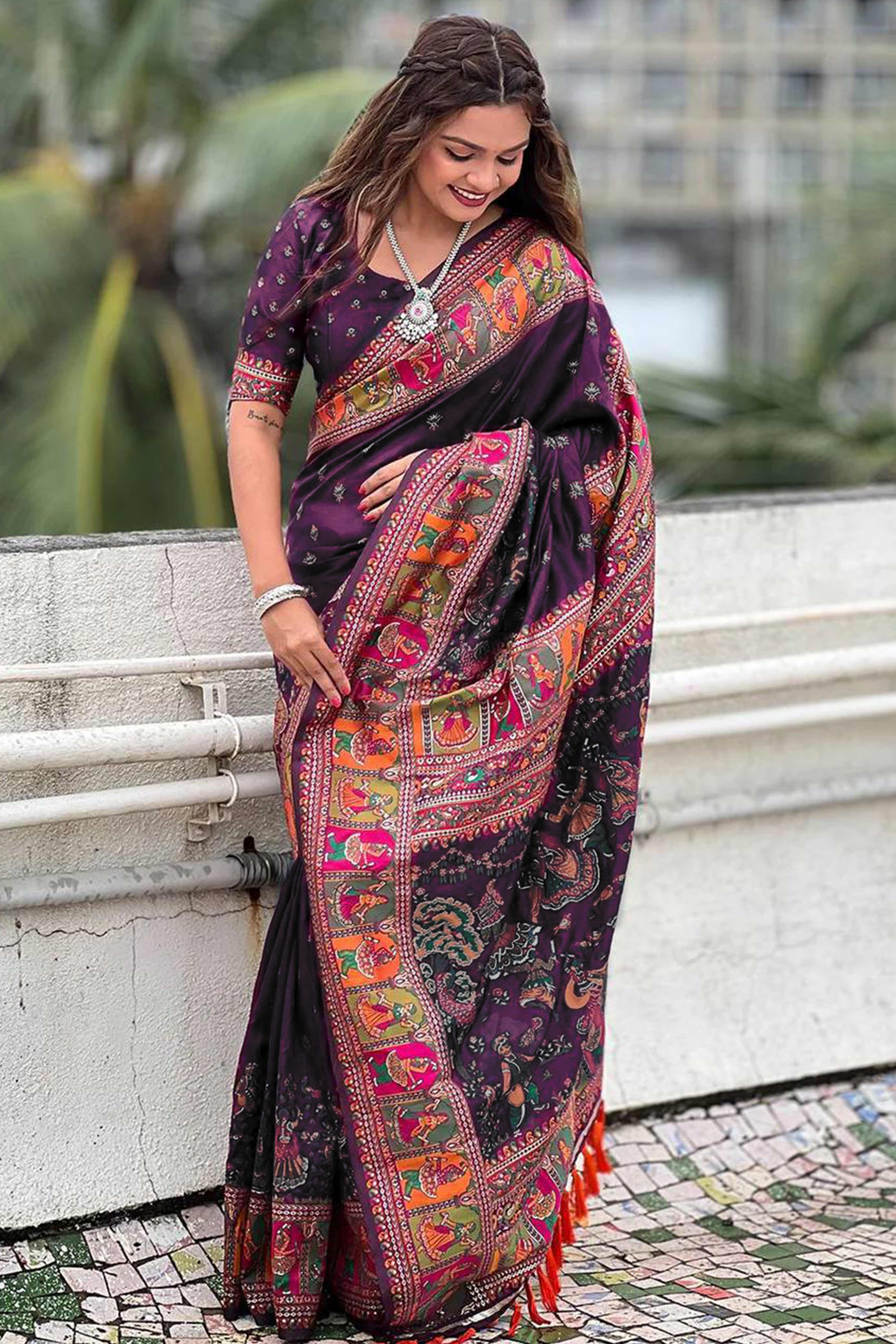 Purple Pashmina Silk Saree Enhanced with Intricate Rajwadi Zari Weaves for Festive Elegance - Image 4