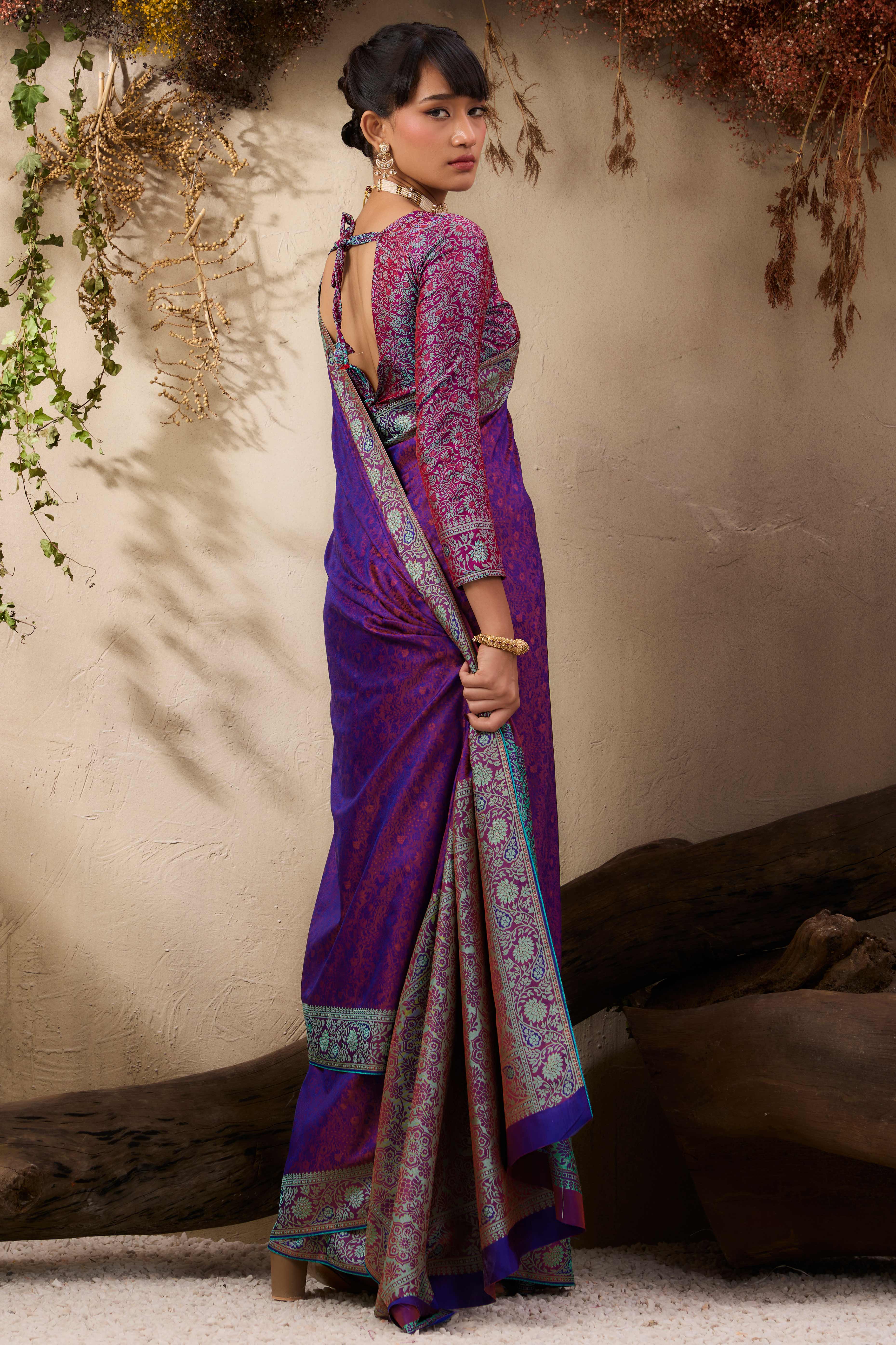 Purple Pure Silk Kanjivaram Handloom Saree Enhanced with Zari Woven Patterns - Image 4