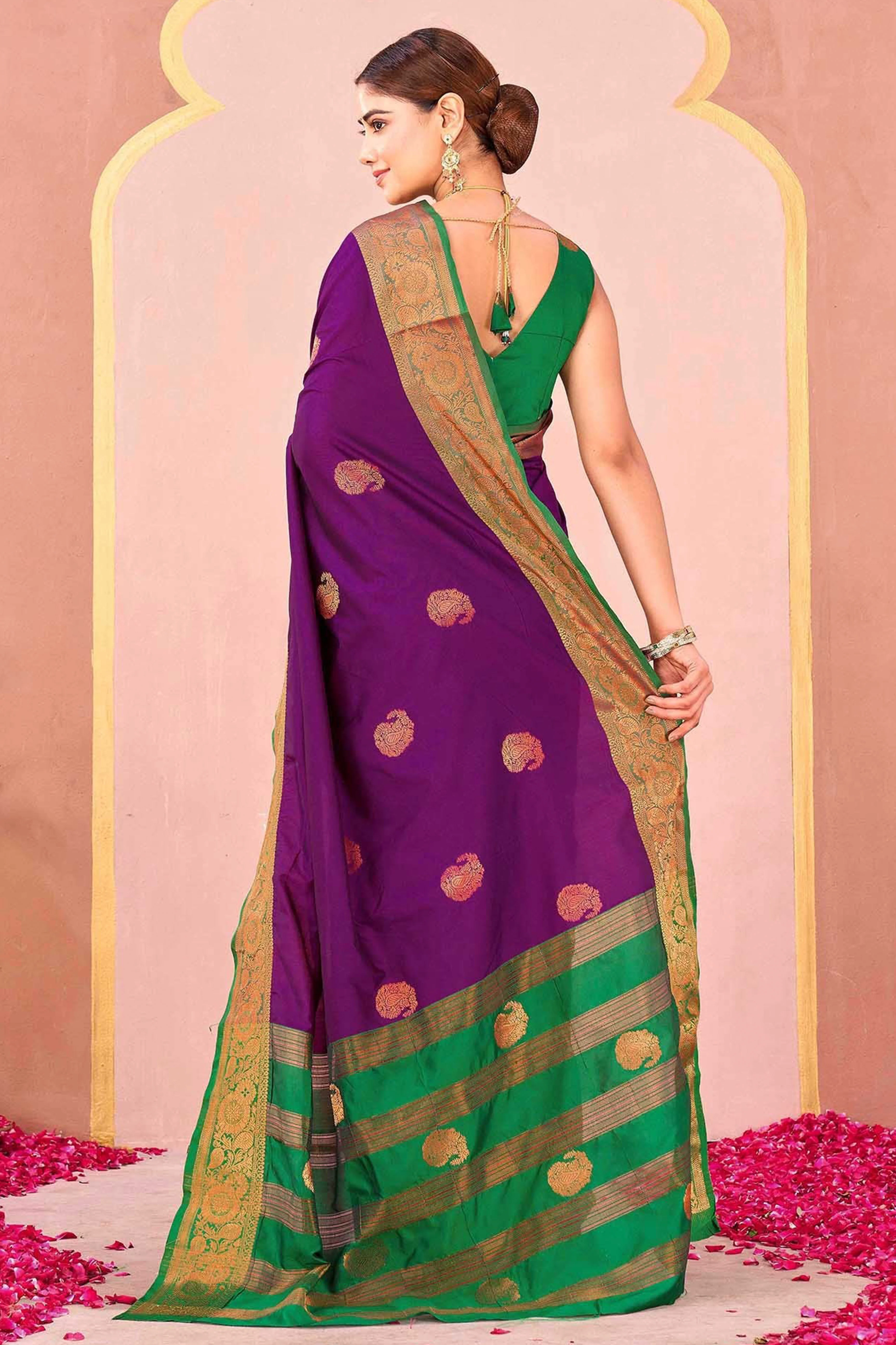 Purple Silk Blend Saree Adorned With Zari Woven Floral & Paisley Design - Image 5