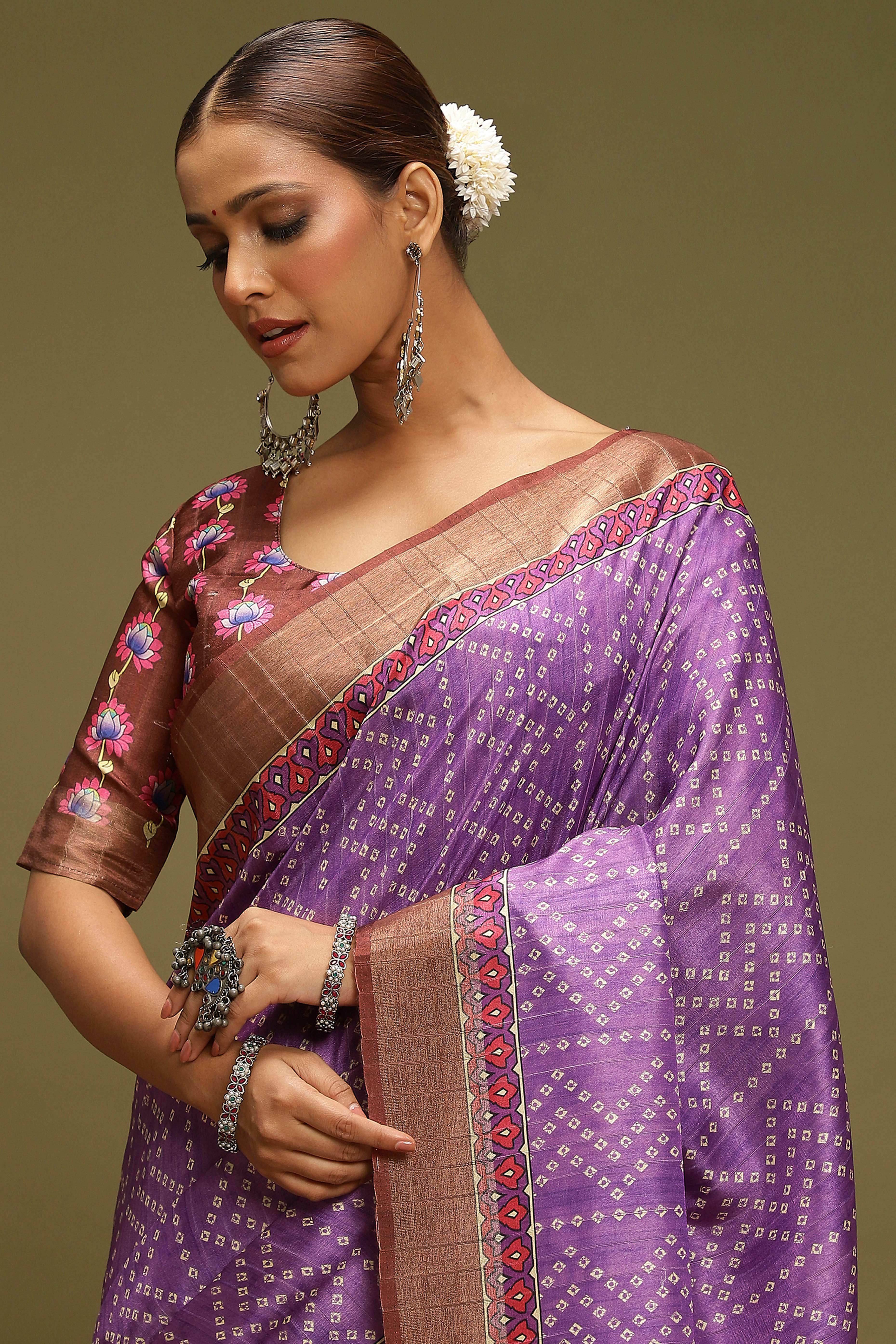 Purple Silk Blend Saree Decorated with Vibrant Bandhani Prints and Festive Detailing - Image 6