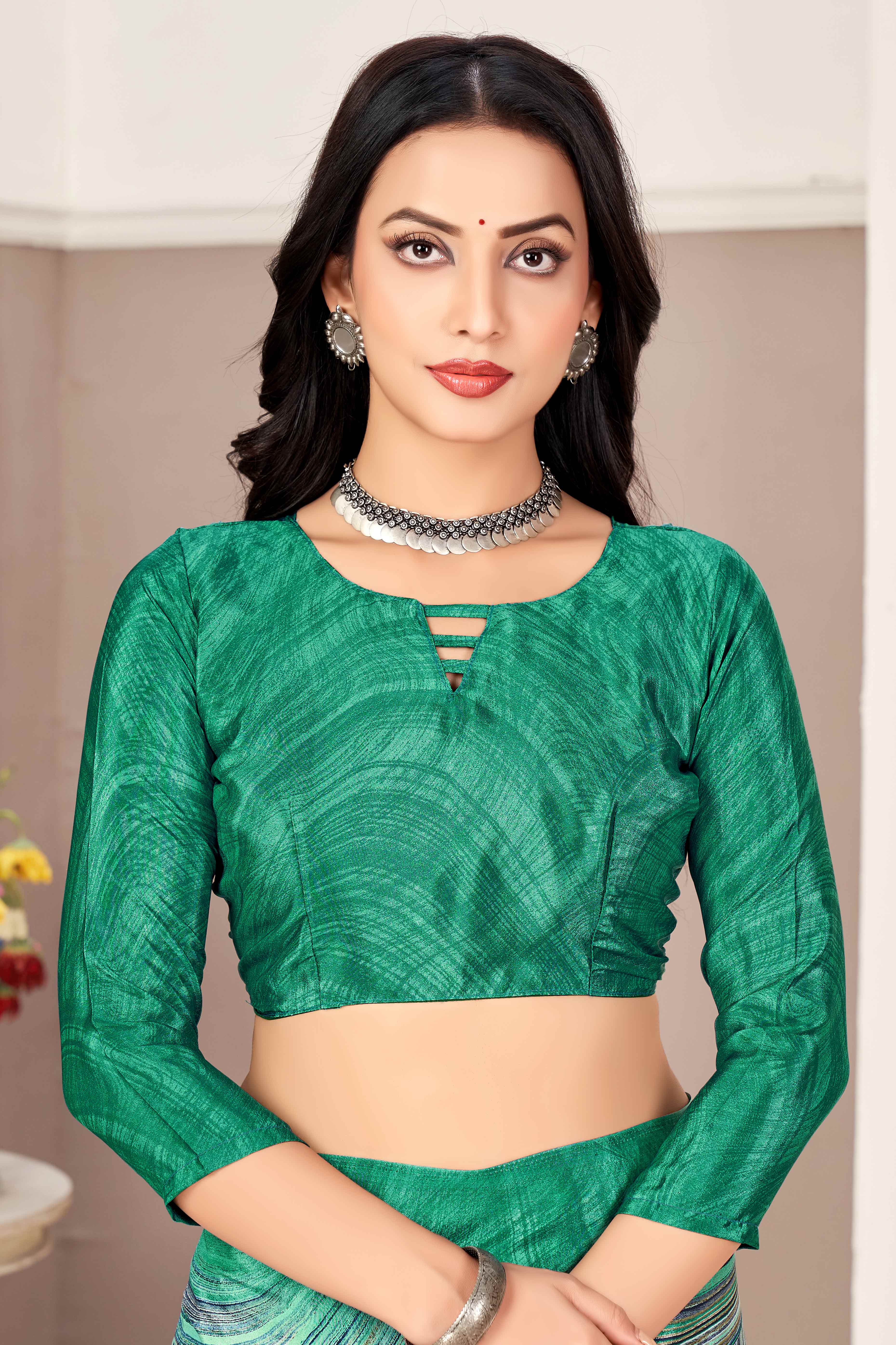 Green Silk Crepe Saree With Artistic Abstract Printed Work - Image 3
