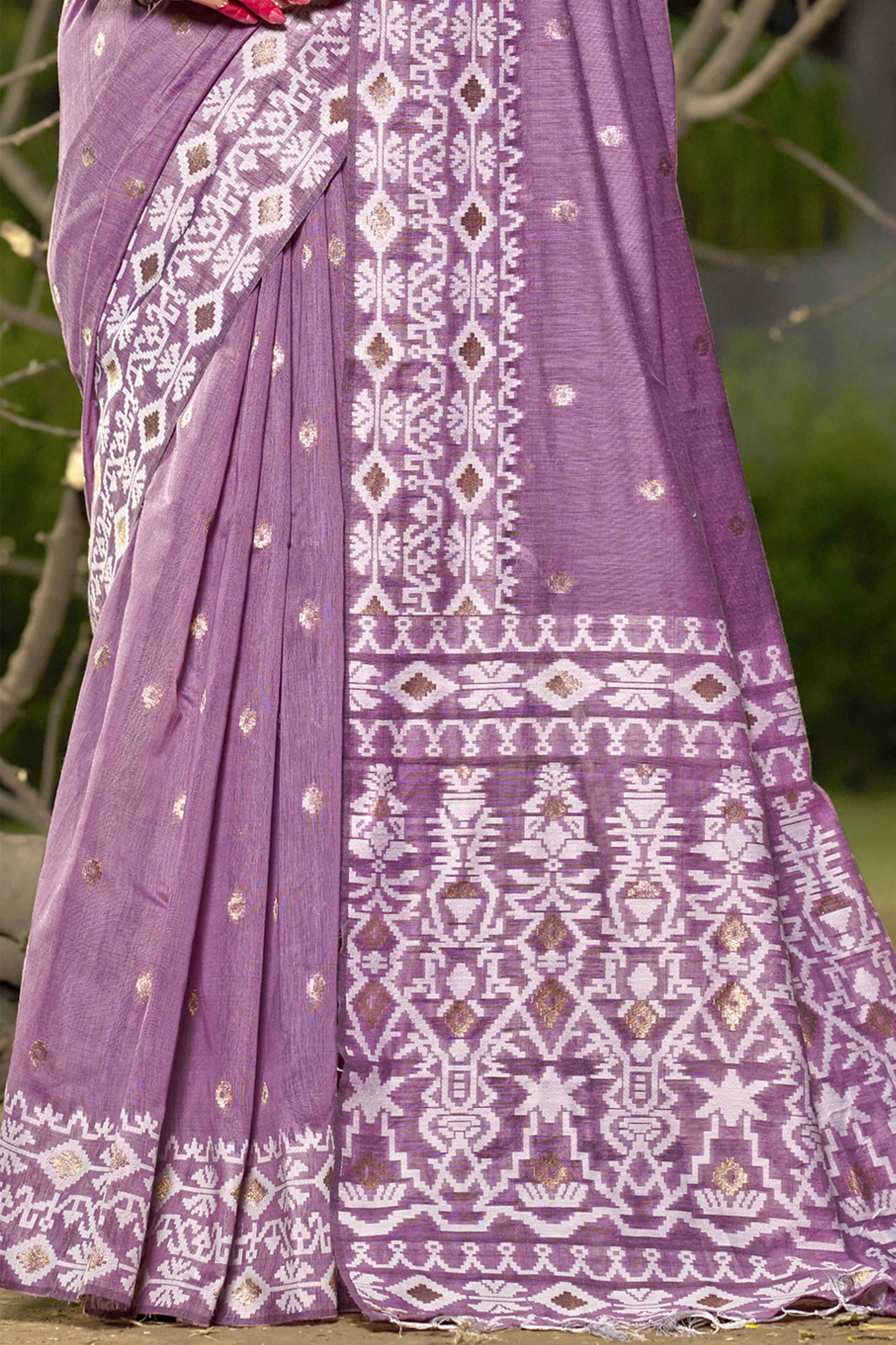Purple Woven Linen Cotton Saree With Tassels - Image 4