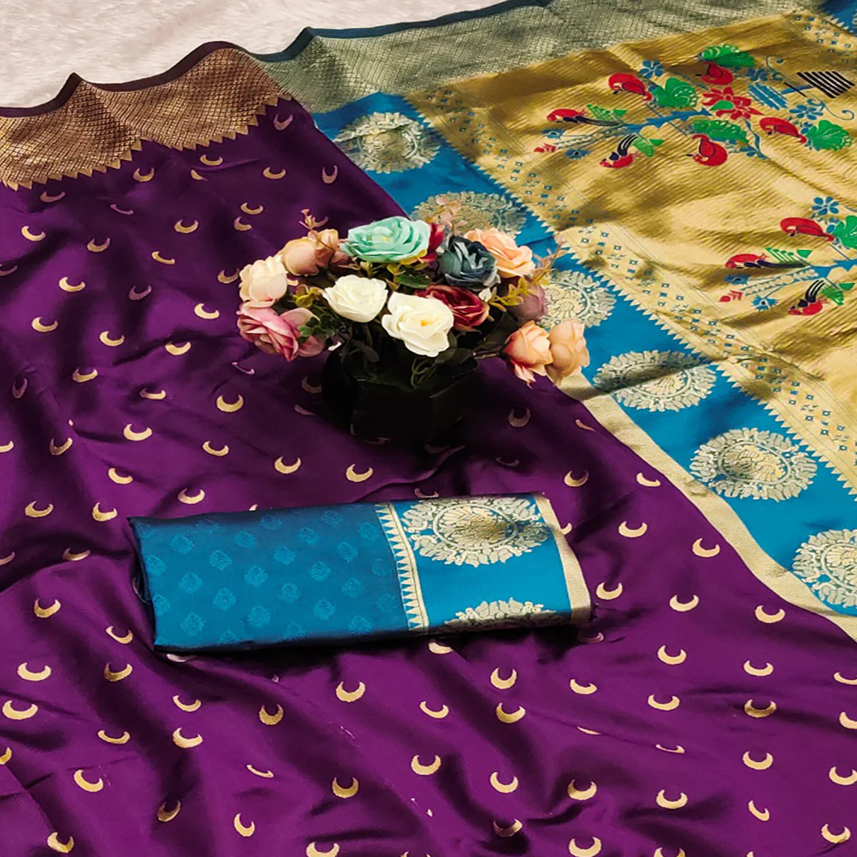 Purple Woven Pure Silk Chandrakor Paithani Saree - Image 2