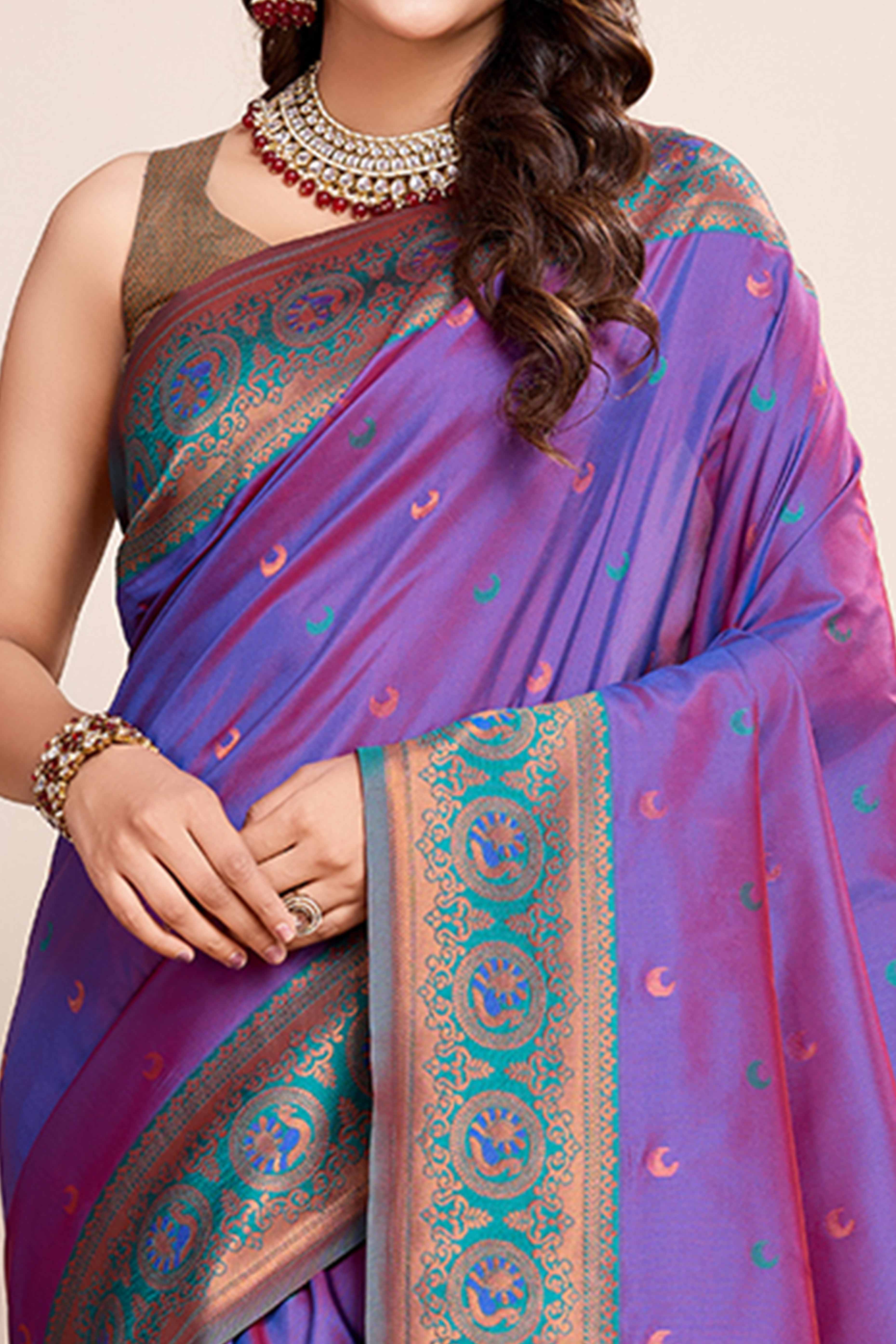 Purple Zari Weaving Banarasi Silk Saree - Image 2