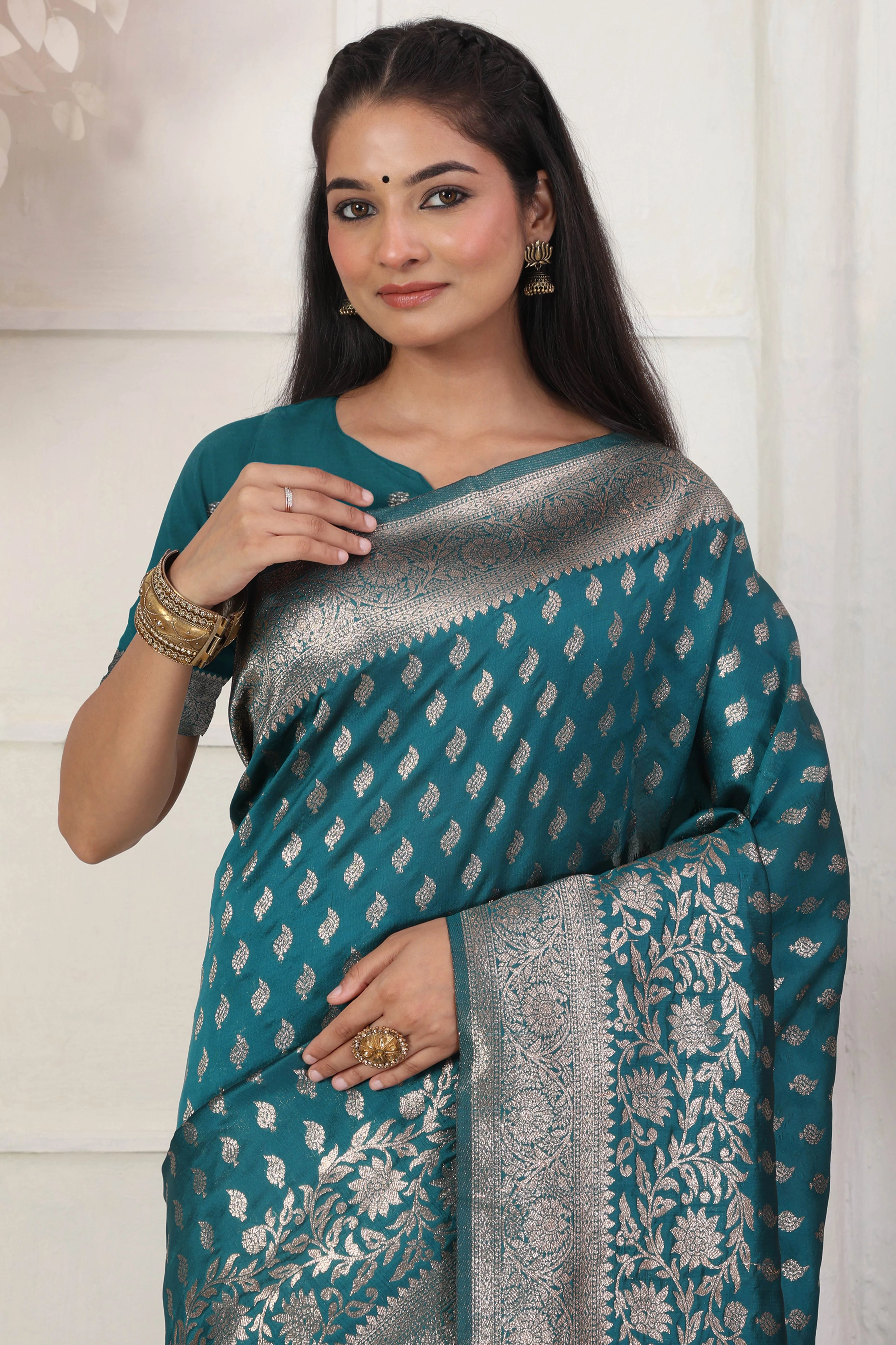 Rama Blue Traditional Lichi Silk Blend Saree Enhanced With Floral Zari Weaving & Tassel Pallu - Image 6