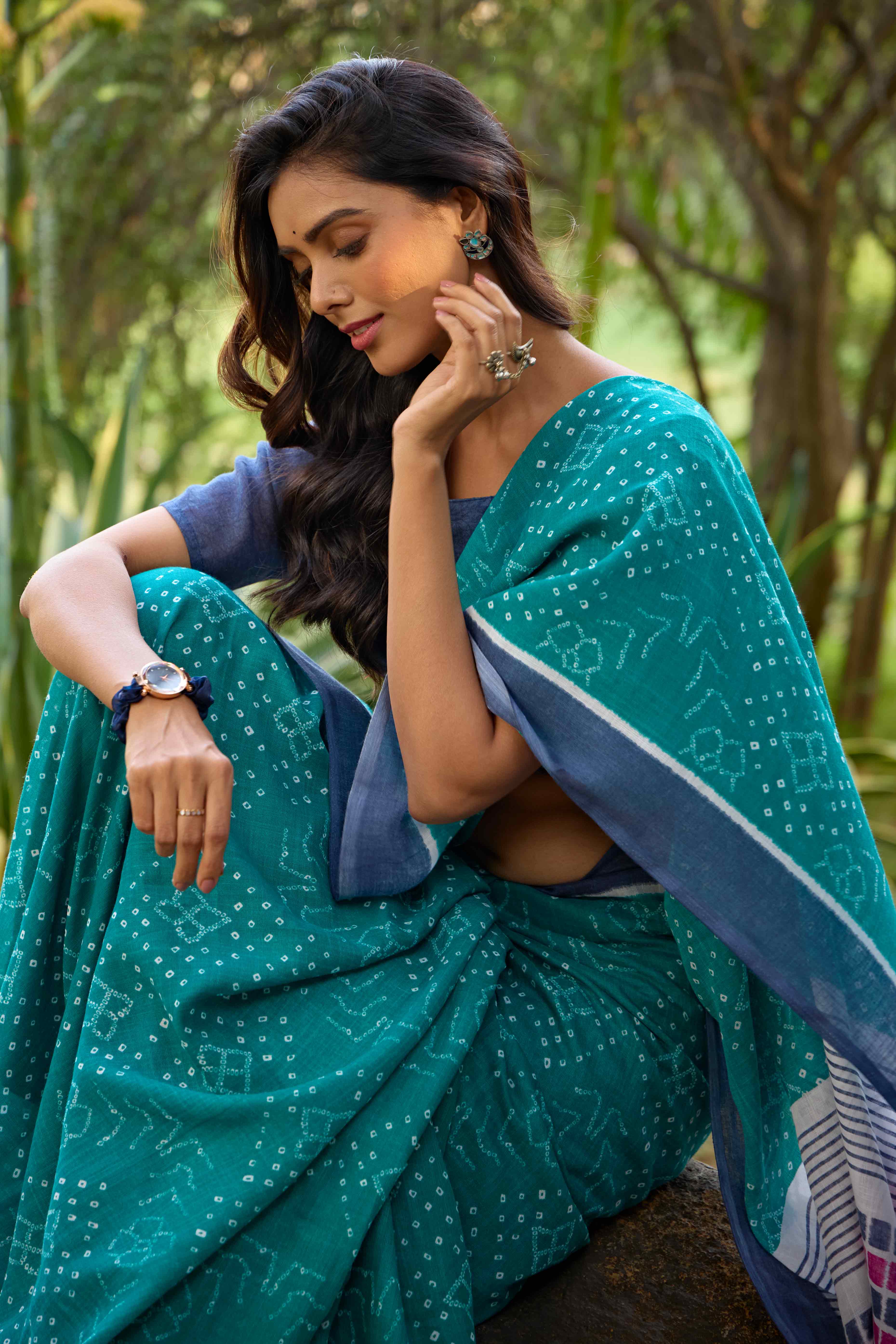 Rama Green Bandhani Printed Linen Saree - Image 6