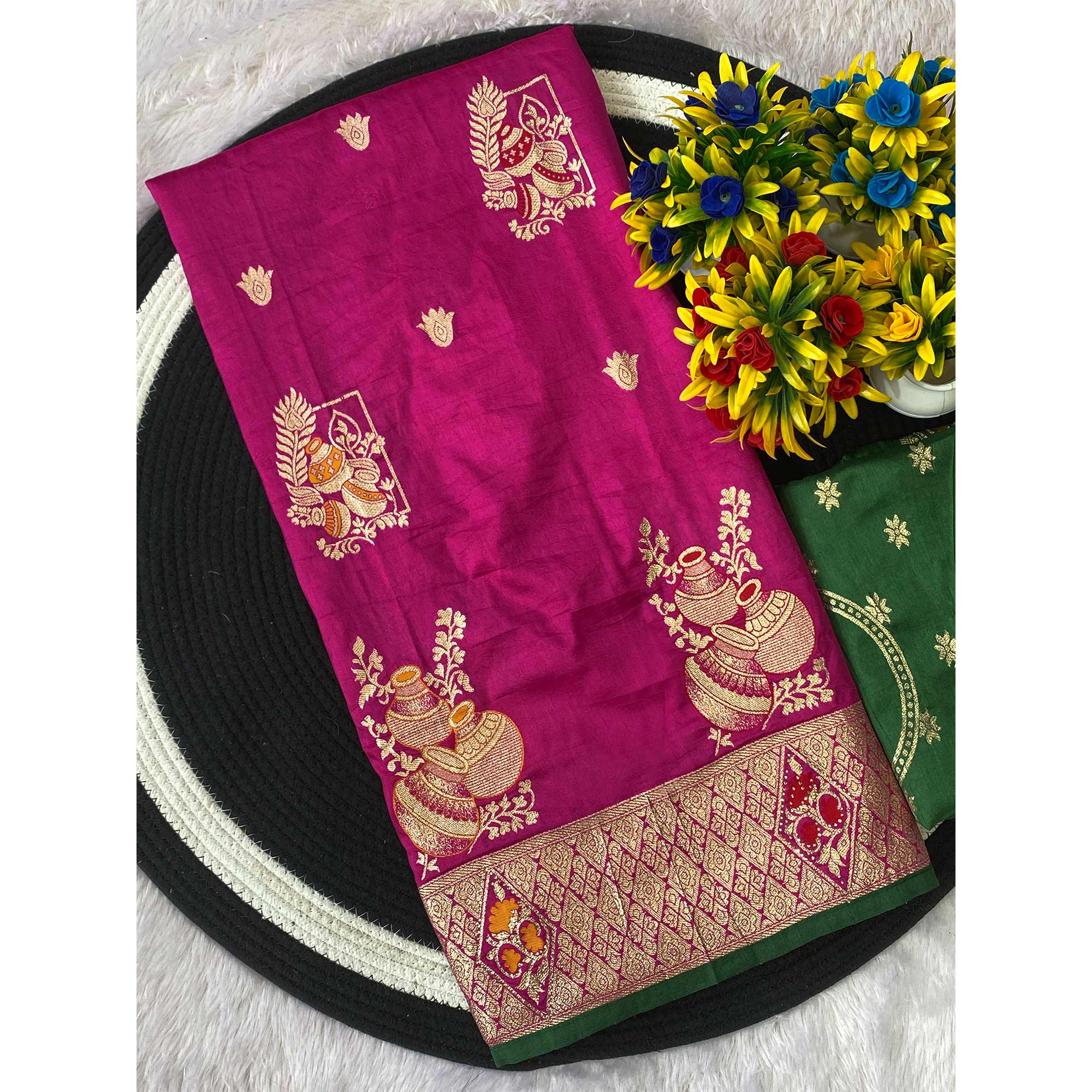 Rani Pink Dola Silk Saree With Intricate Floral Zari Weaving Elegance - Image 4