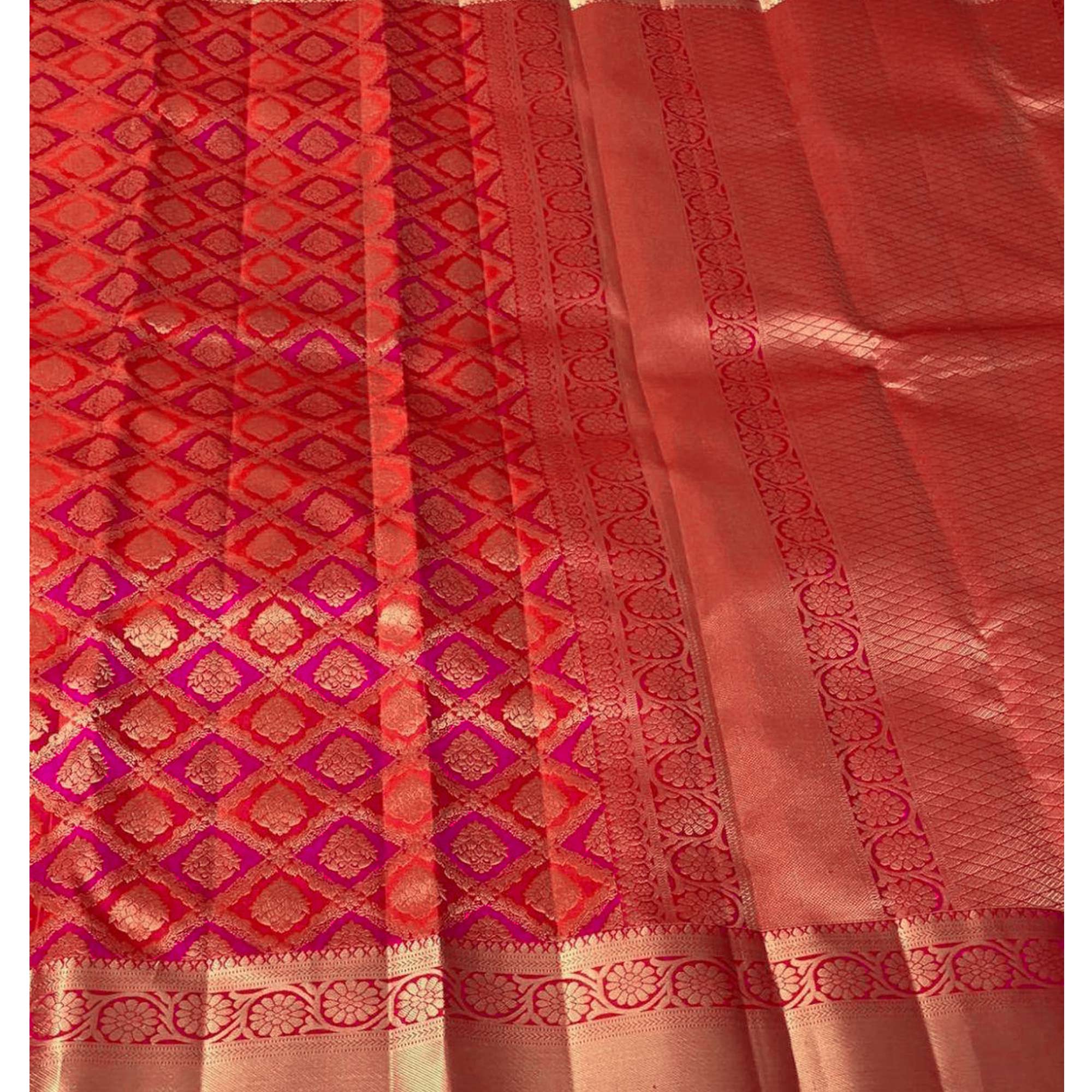 Rani Pink Floral Woven Lichi Banarasi Silk Saree - Image 4