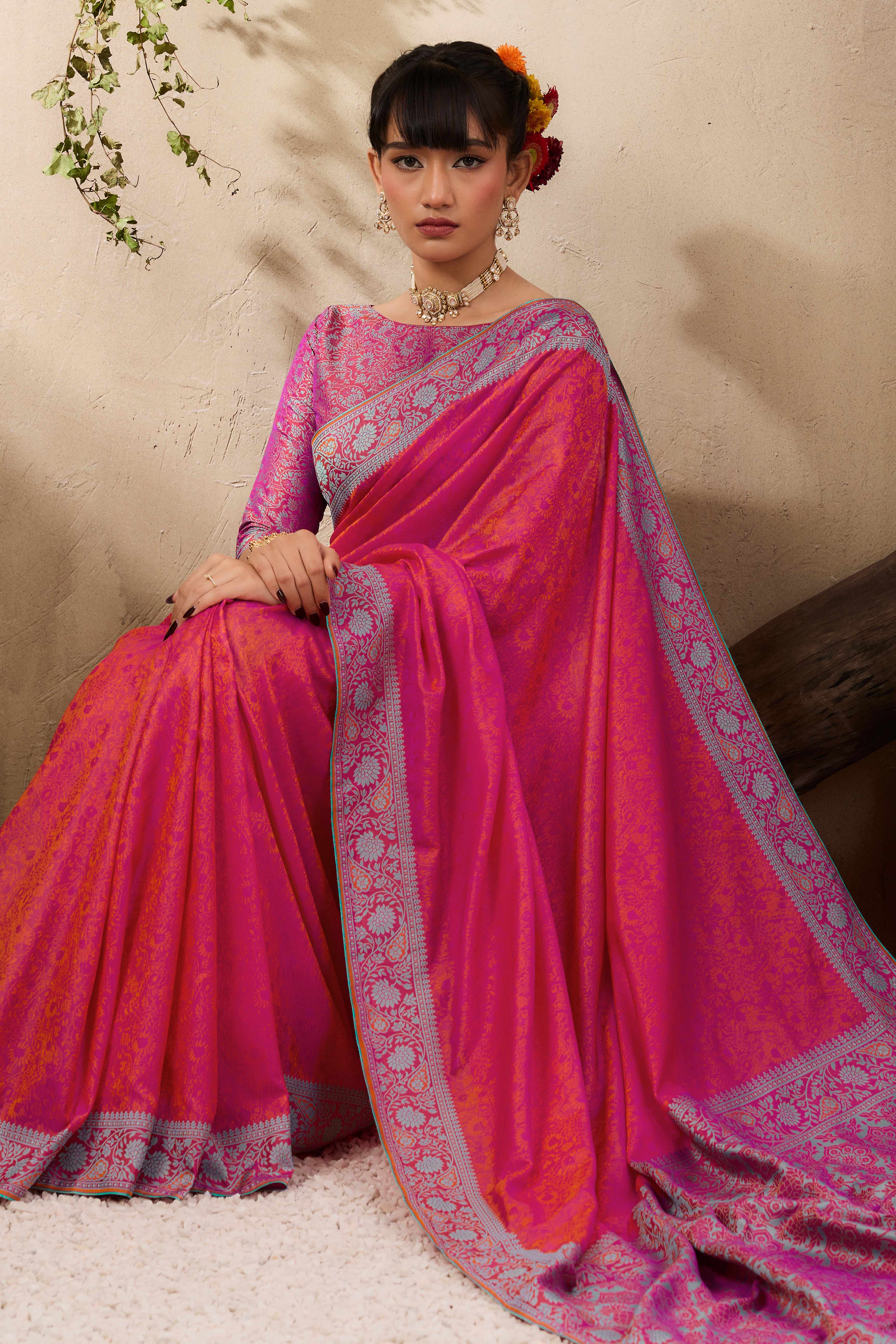 Rani Pink Pure Silk Kanjivaram Handloom Saree Enhanced with Zari Woven Patterns - Image 5