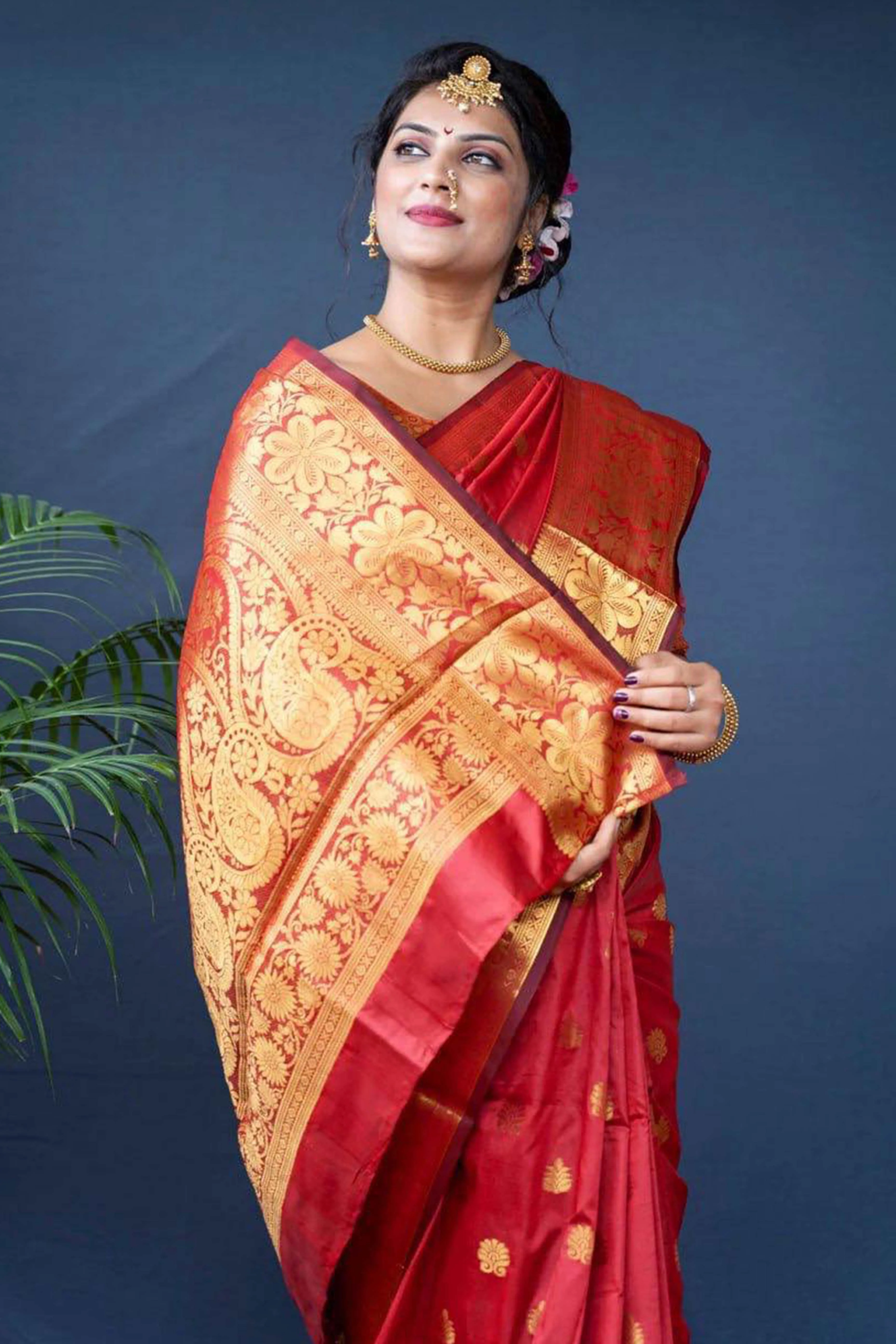 Red Banarasi Silk Saree With Intricate Zari Butti Weaving - Image 4