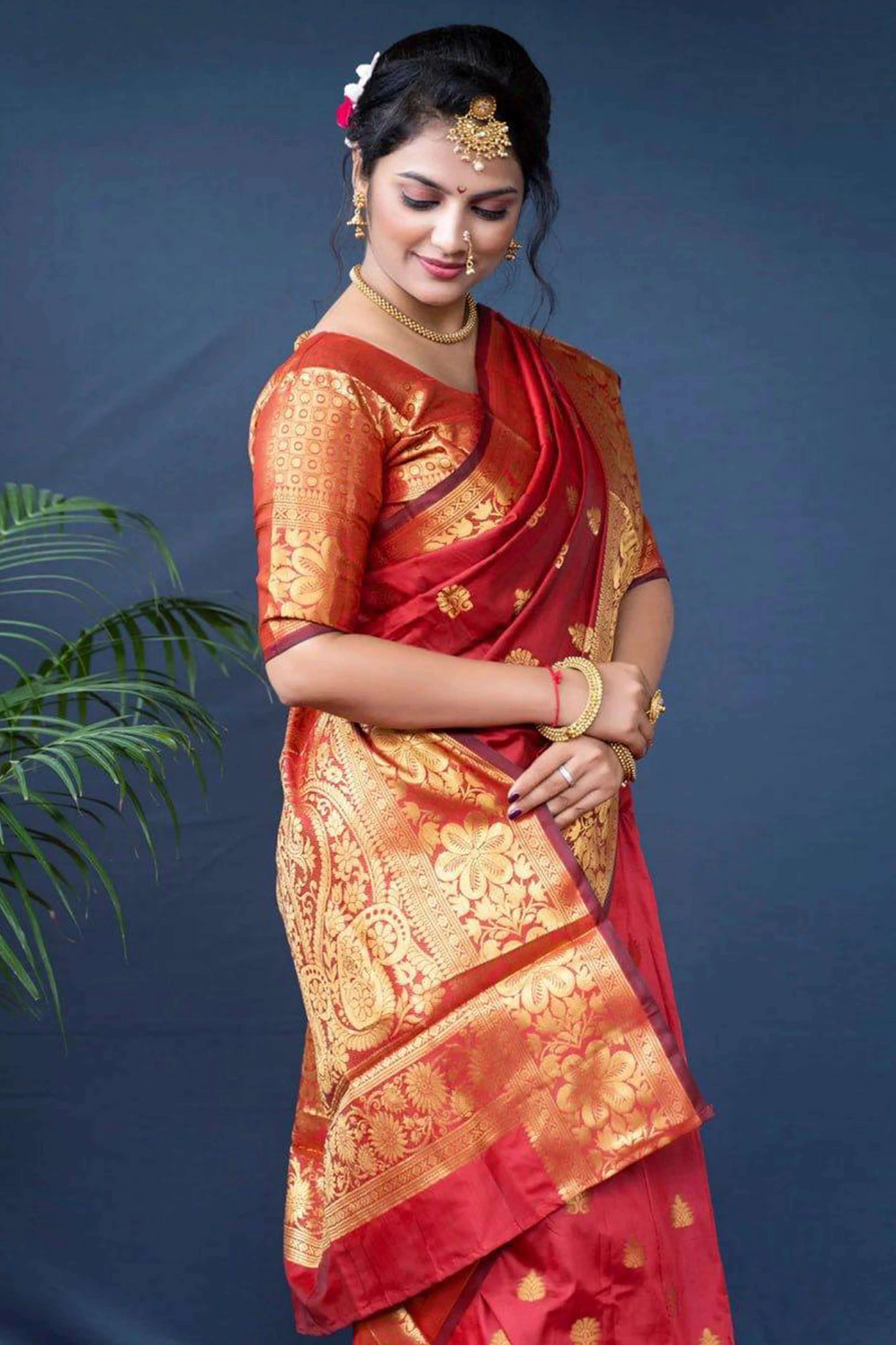 Red Banarasi Silk Saree With Intricate Zari Butti Weaving - Image 5