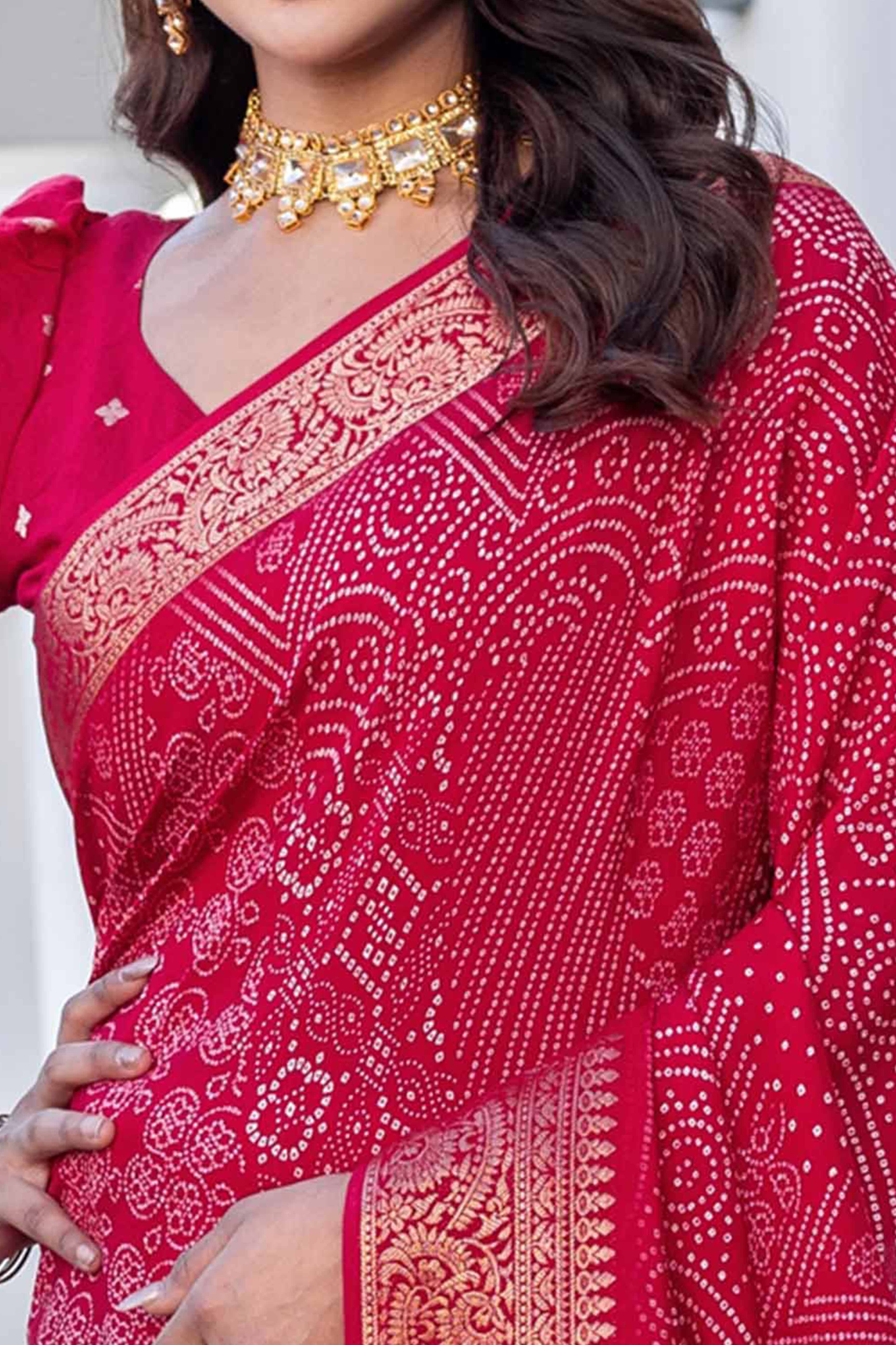 Red Bandhani Print Saree in Lightweight Viscose with Ornate Zari Border - Image 2