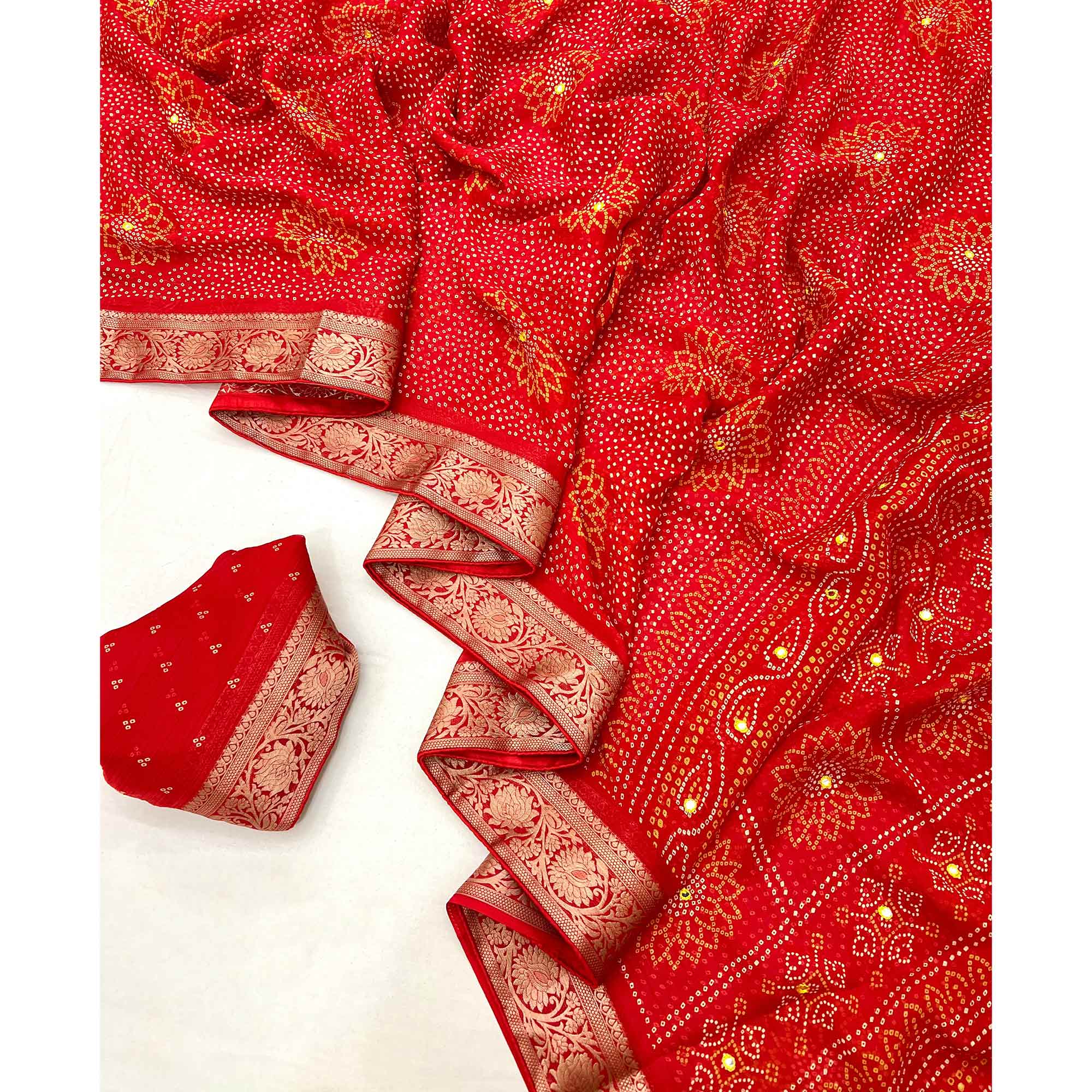Red Bandhani Printed Chiffon Saree - Image 3