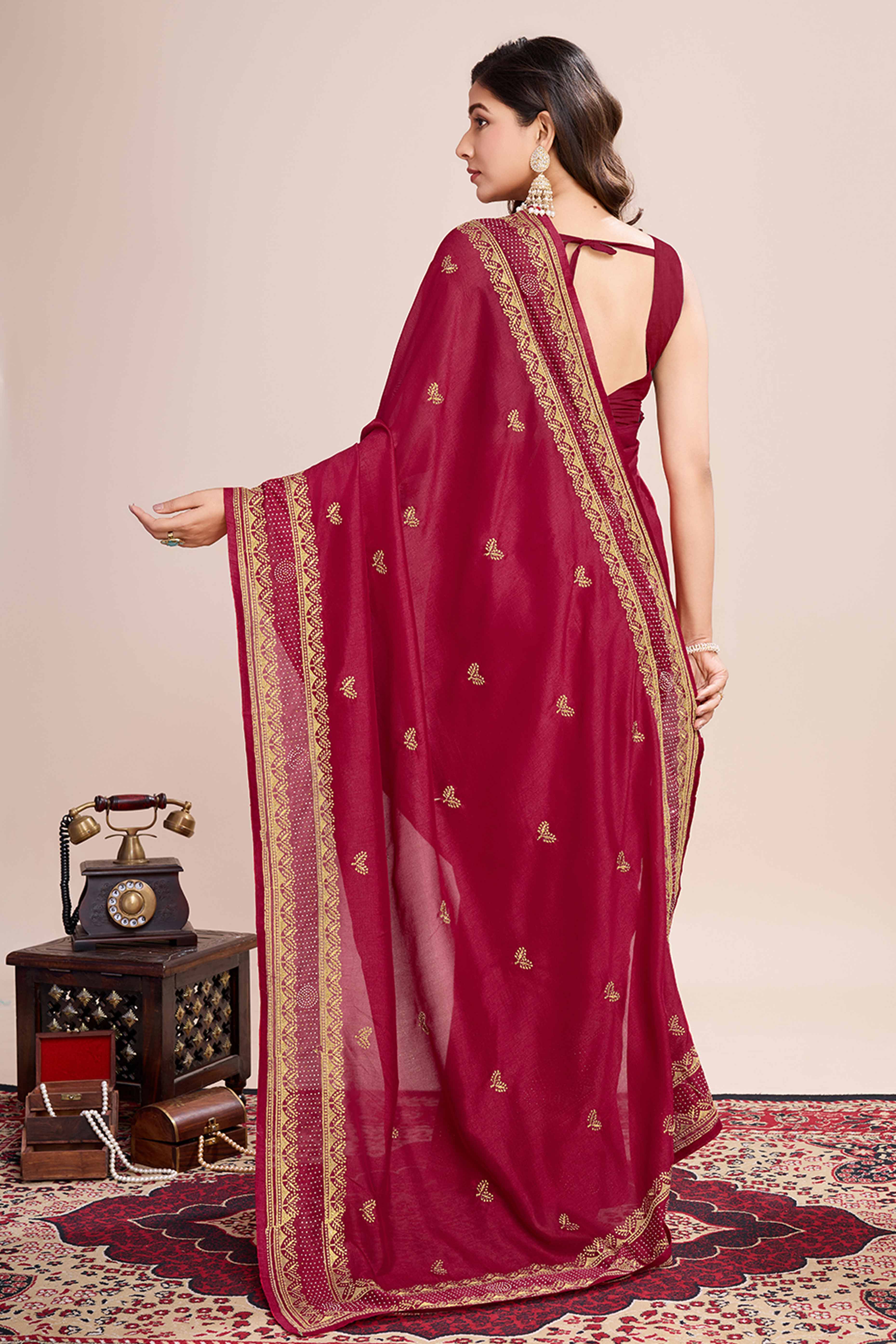 Red Floral Embroidered Vichitra Silk Saree - Image 5