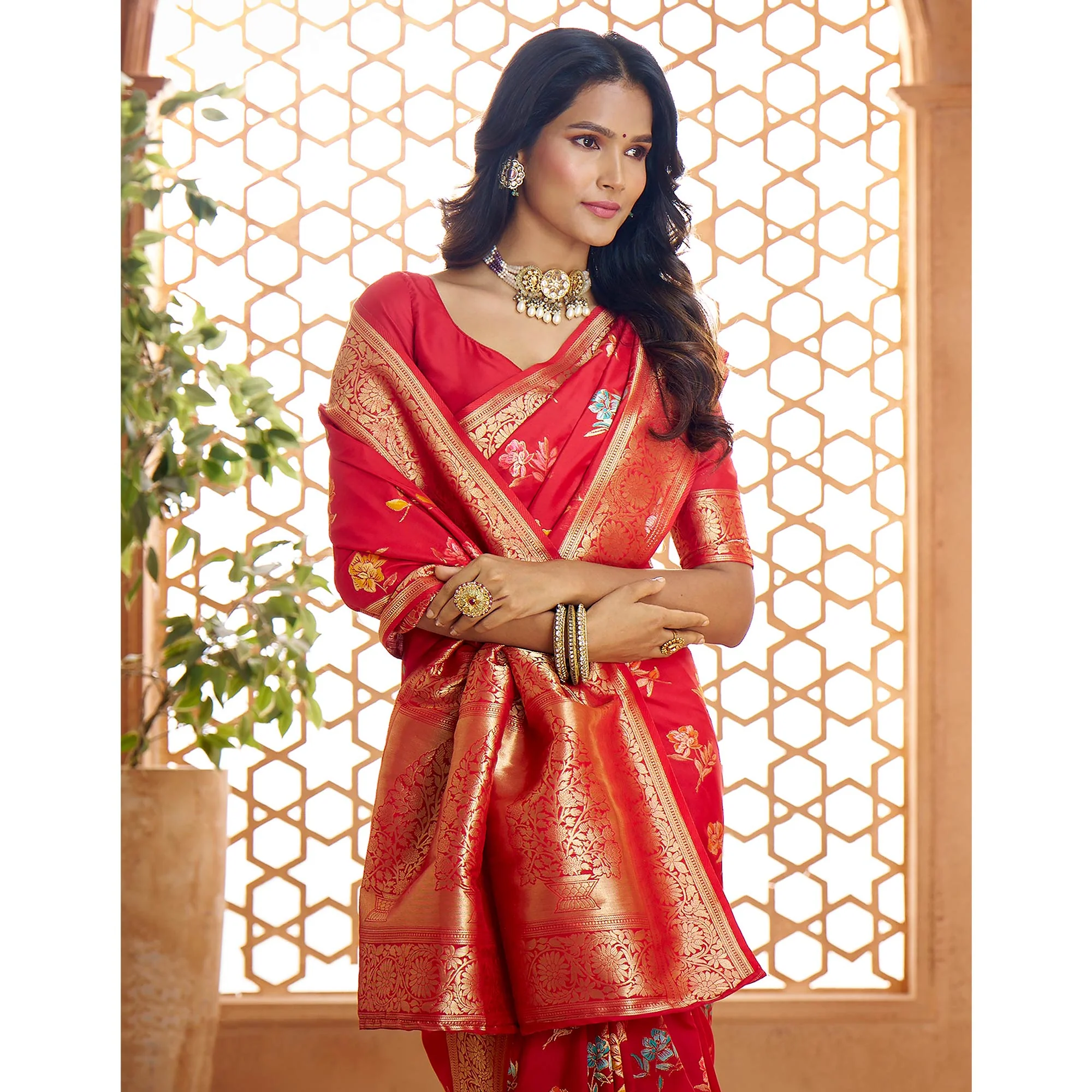 Red Floral Woven Pure Banarasi Silk Saree - Image 6