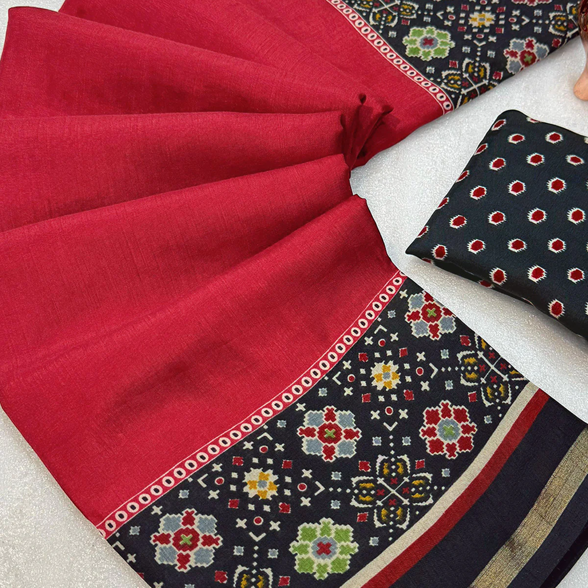 Red Kashmiri Print Tussar Silk Blend Saree With Intricate Rich Pallu & Lustrous Golden Border - Image 2
