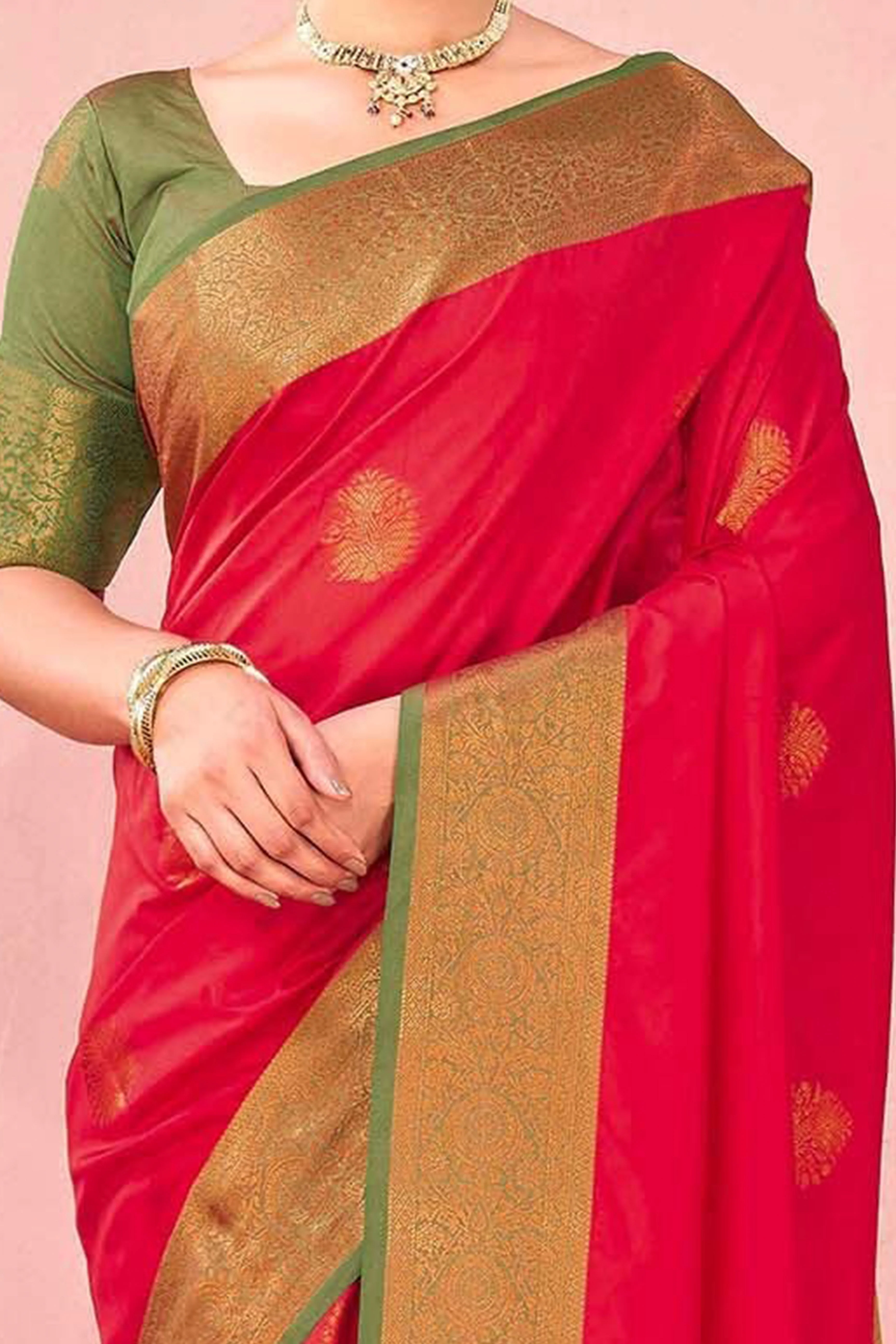 Red Silk Blend Saree Adorned With Zari Woven Floral & Paisley Design - Image 2