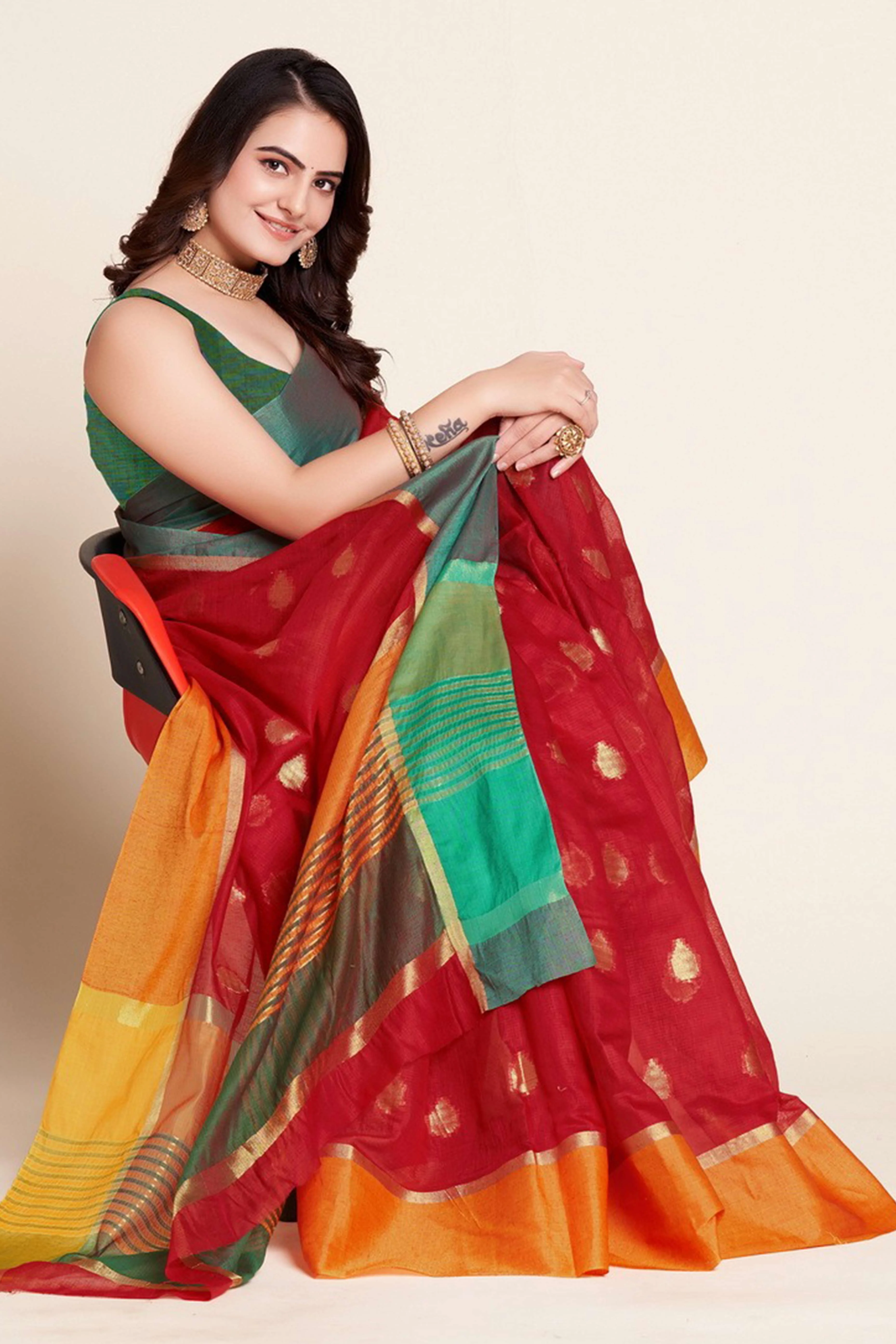 Red Zari Weaving Cotton Silk Saree - Image 3