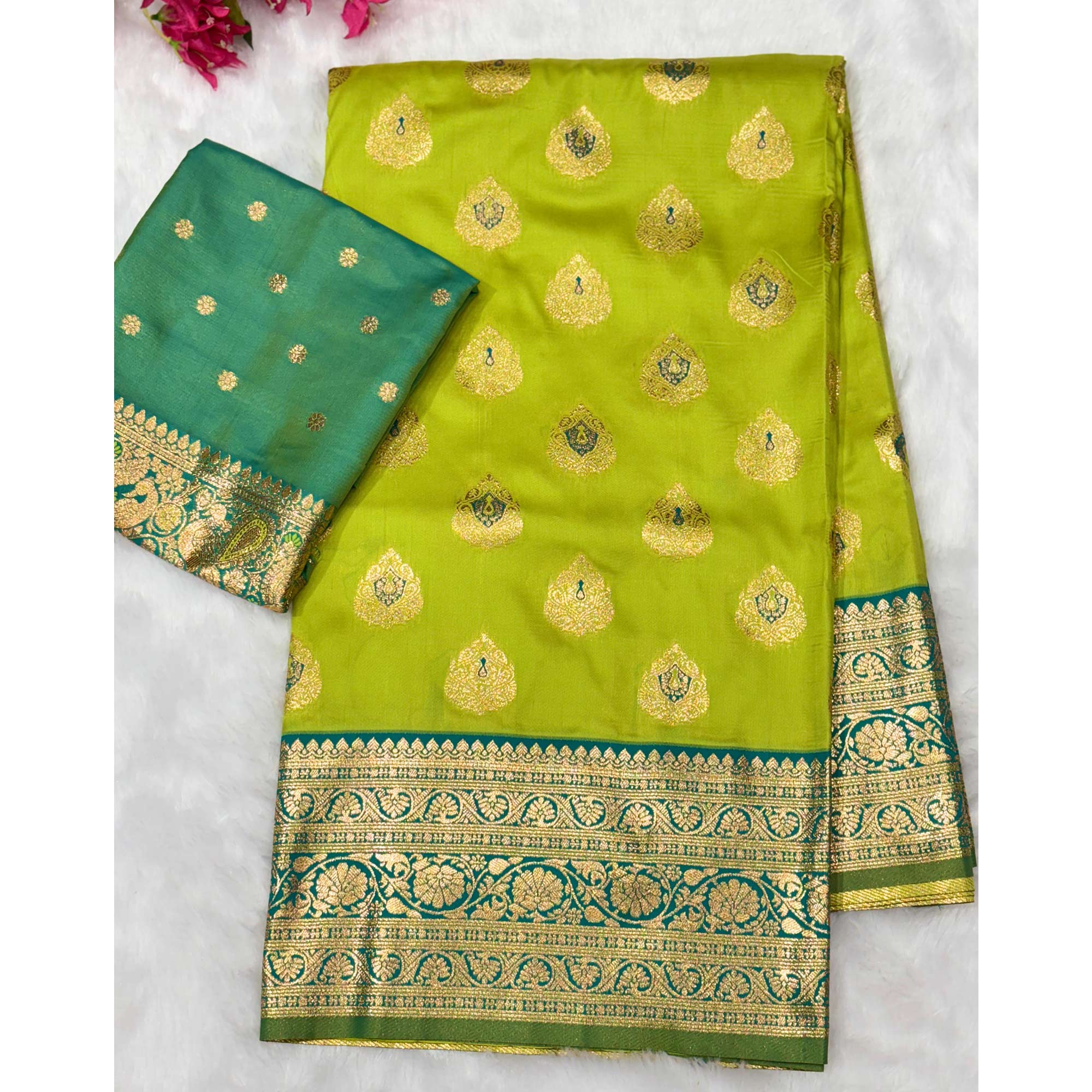 Rich Green Banarasi Look Pure Silk Saree with Zari Butti Weaving - Image 6