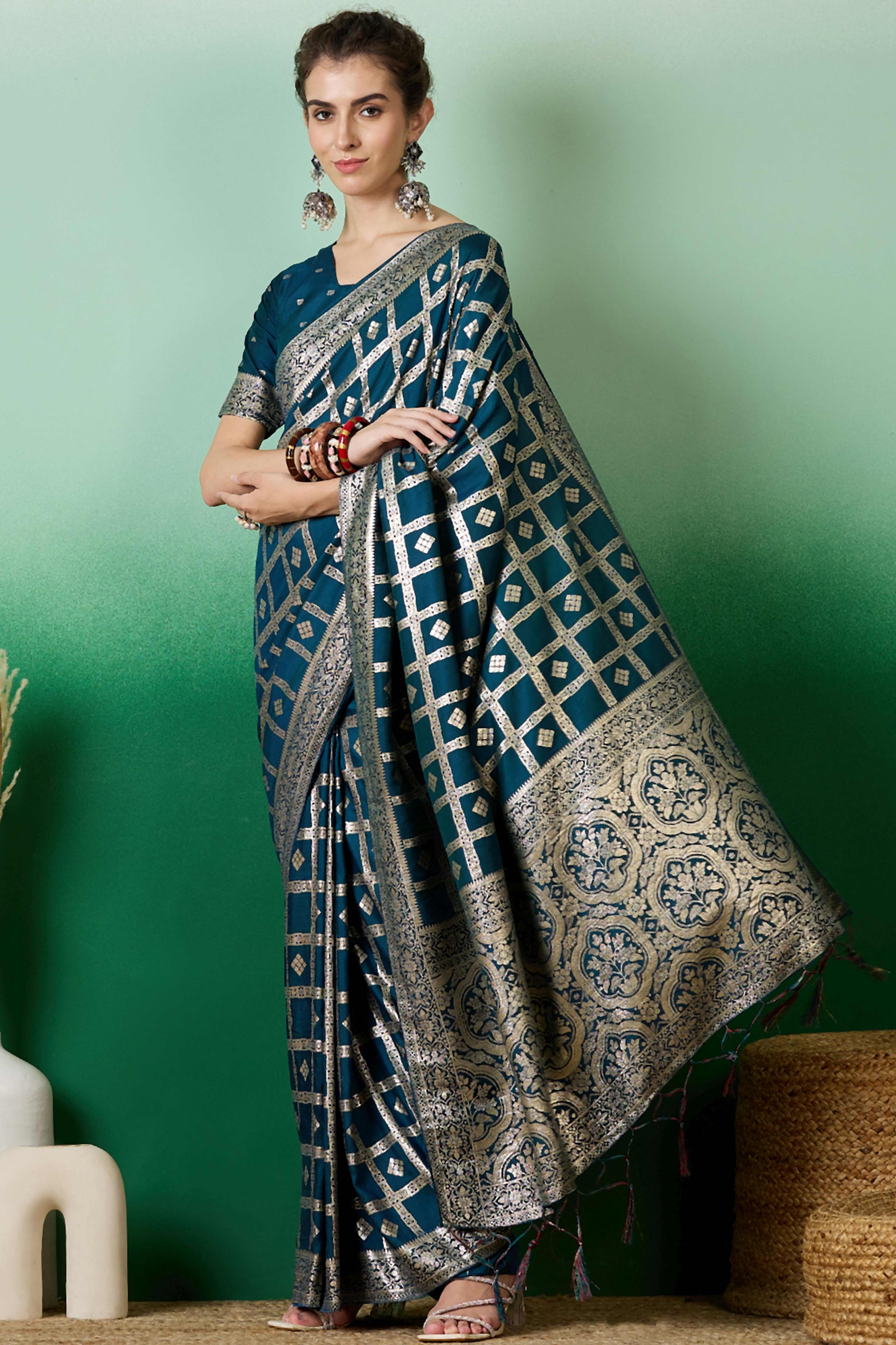 Rich Teal Blue Jacquard Saree In Cotton Blend Featuring Elegant Floral Weaving & A Tasselled Pallu - Image 4