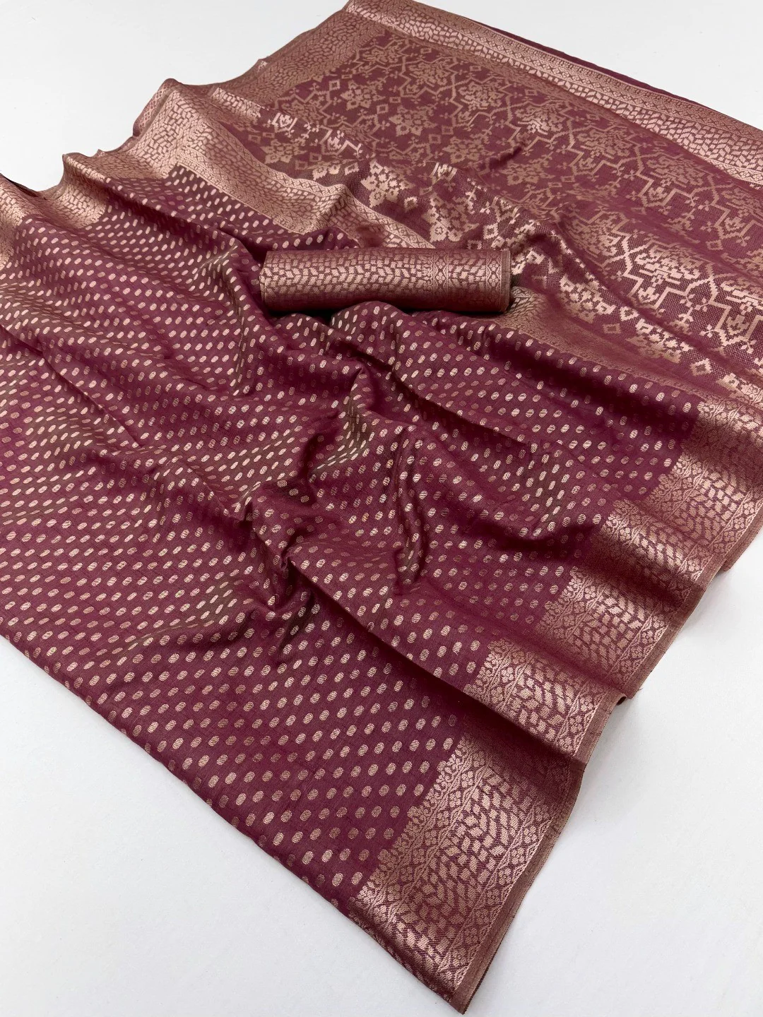 Rich Wine Cotton Silk Saree with Zari Weaving Refined Ethnic Wear - Image 2