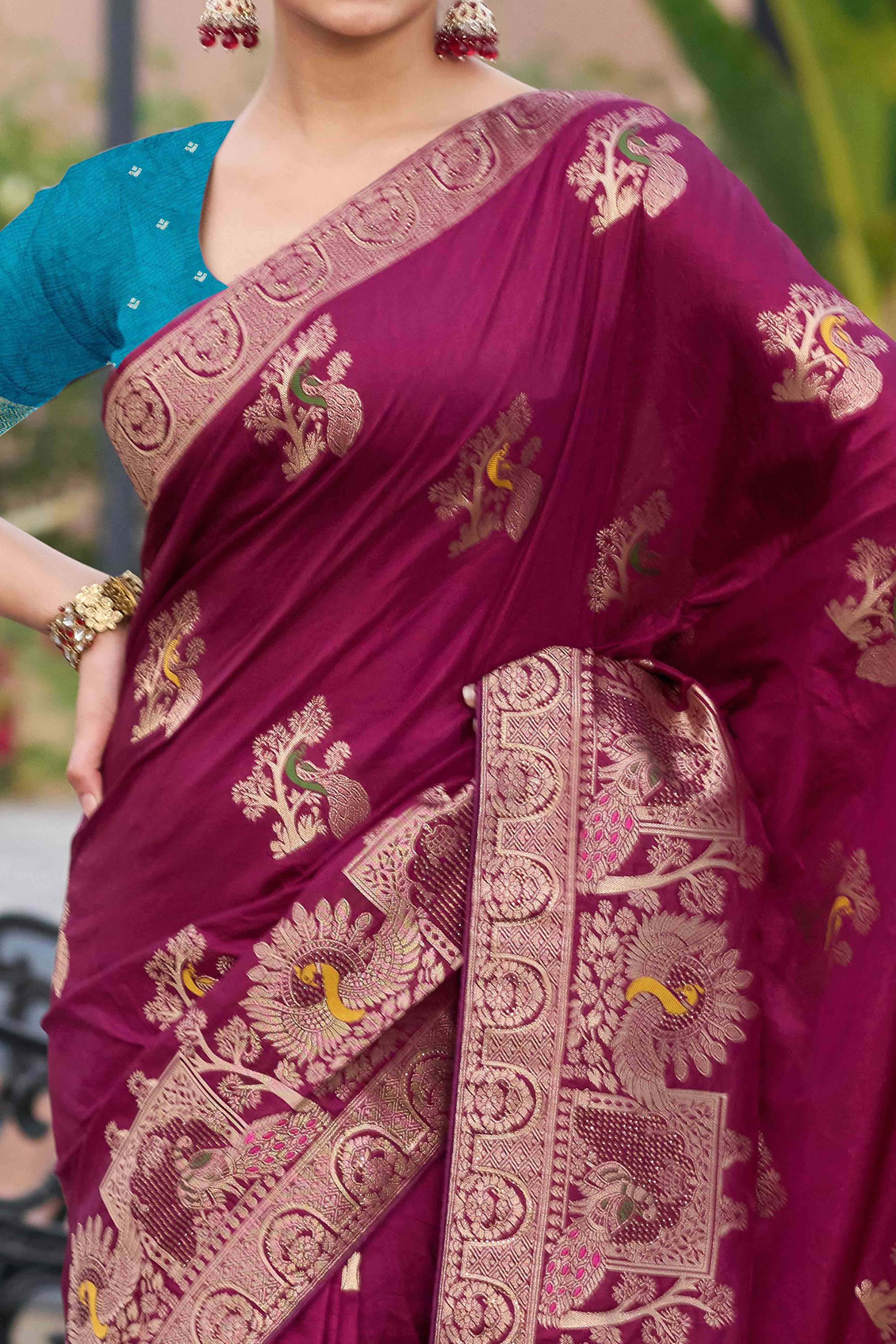 Royal Dark Magenta Dola Silk Saree With Intricate Zari Weaving & Swarovski Embellishments - Image 2