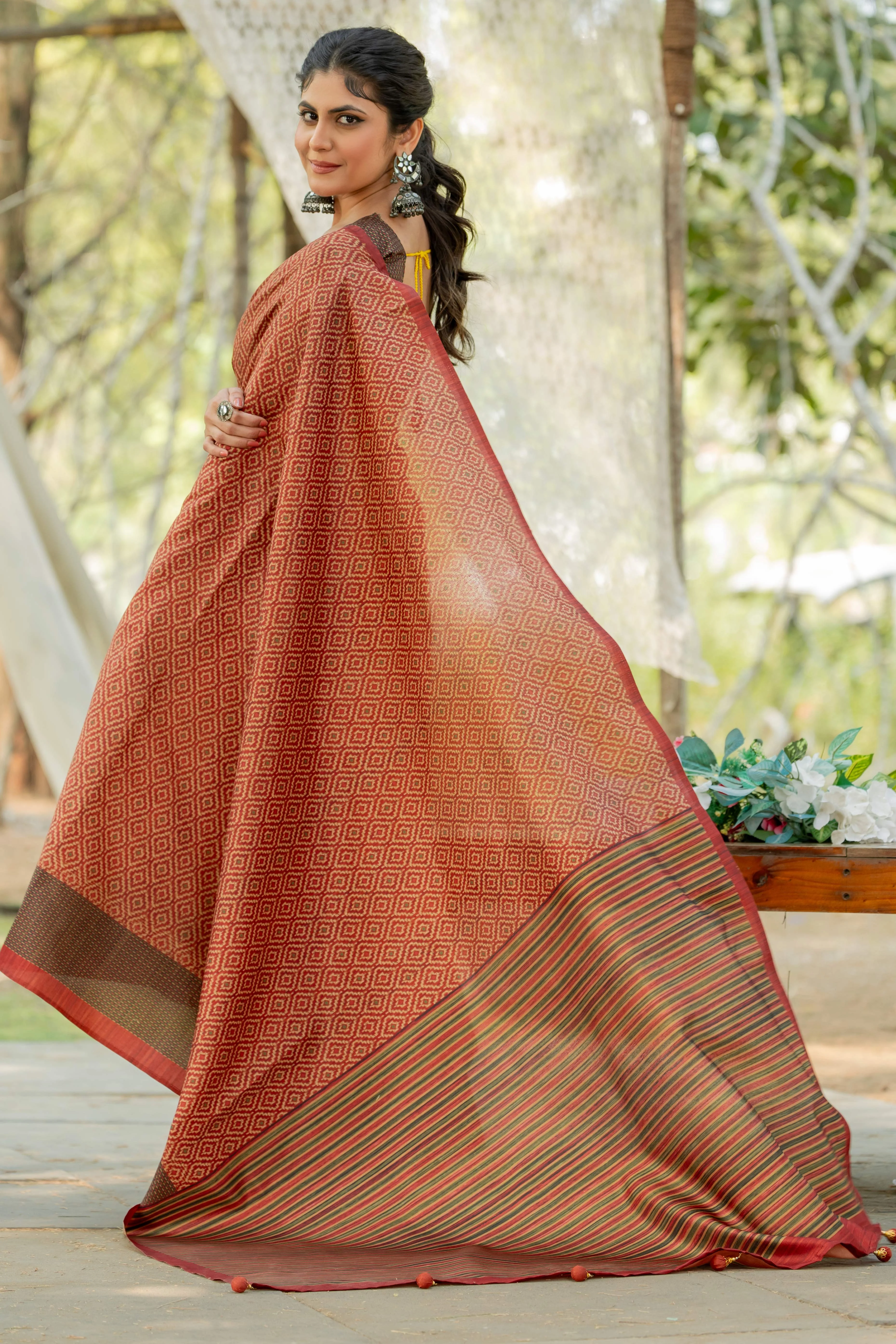 Rust Kozi Cotton Silk Saree Showcasing Digital Prints and Soft Tassel Edging - Image 6