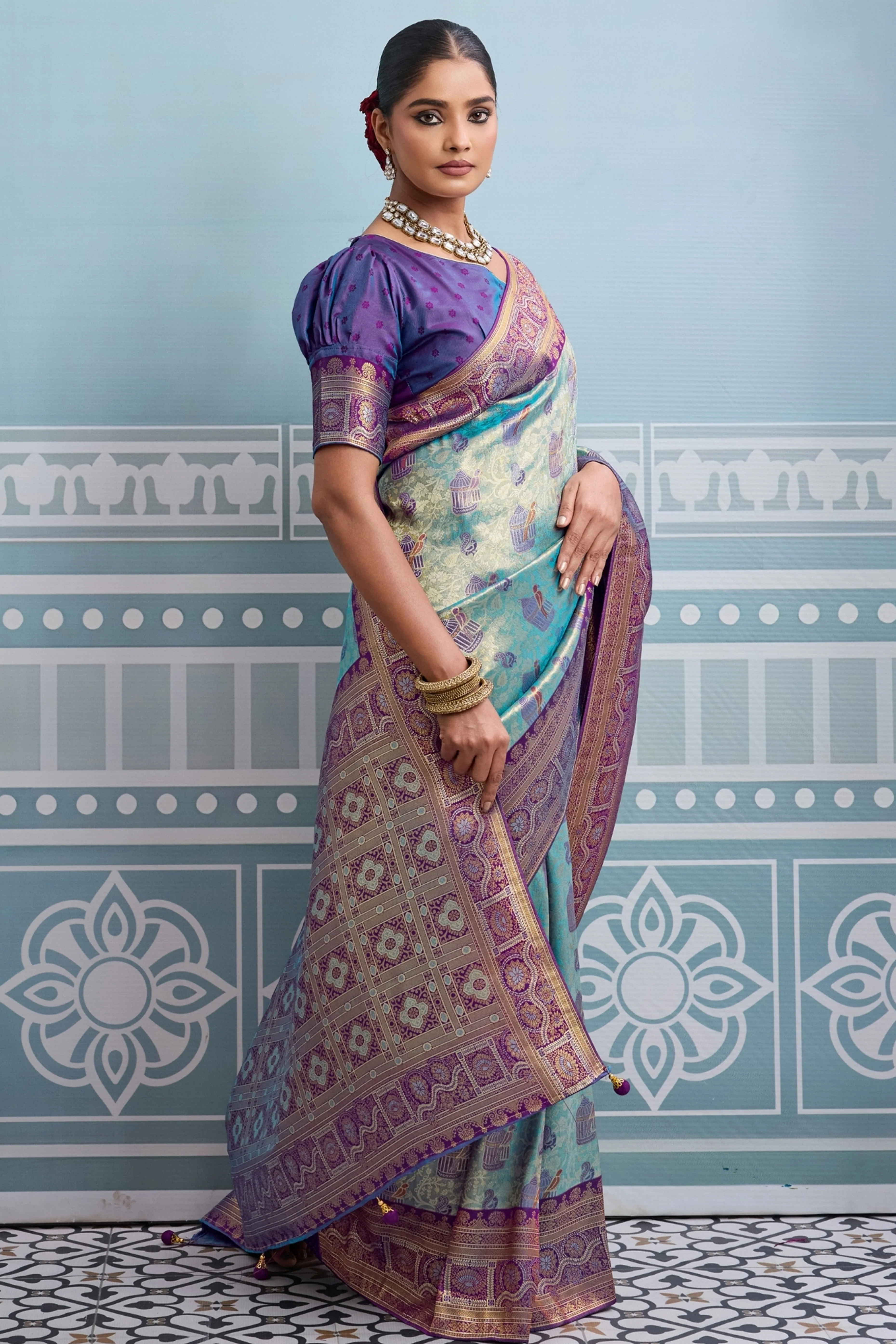 Sea Green Soft Kanjivaram Silk Saree with Classic Zari Weaving for Elegant Styling - Image 4