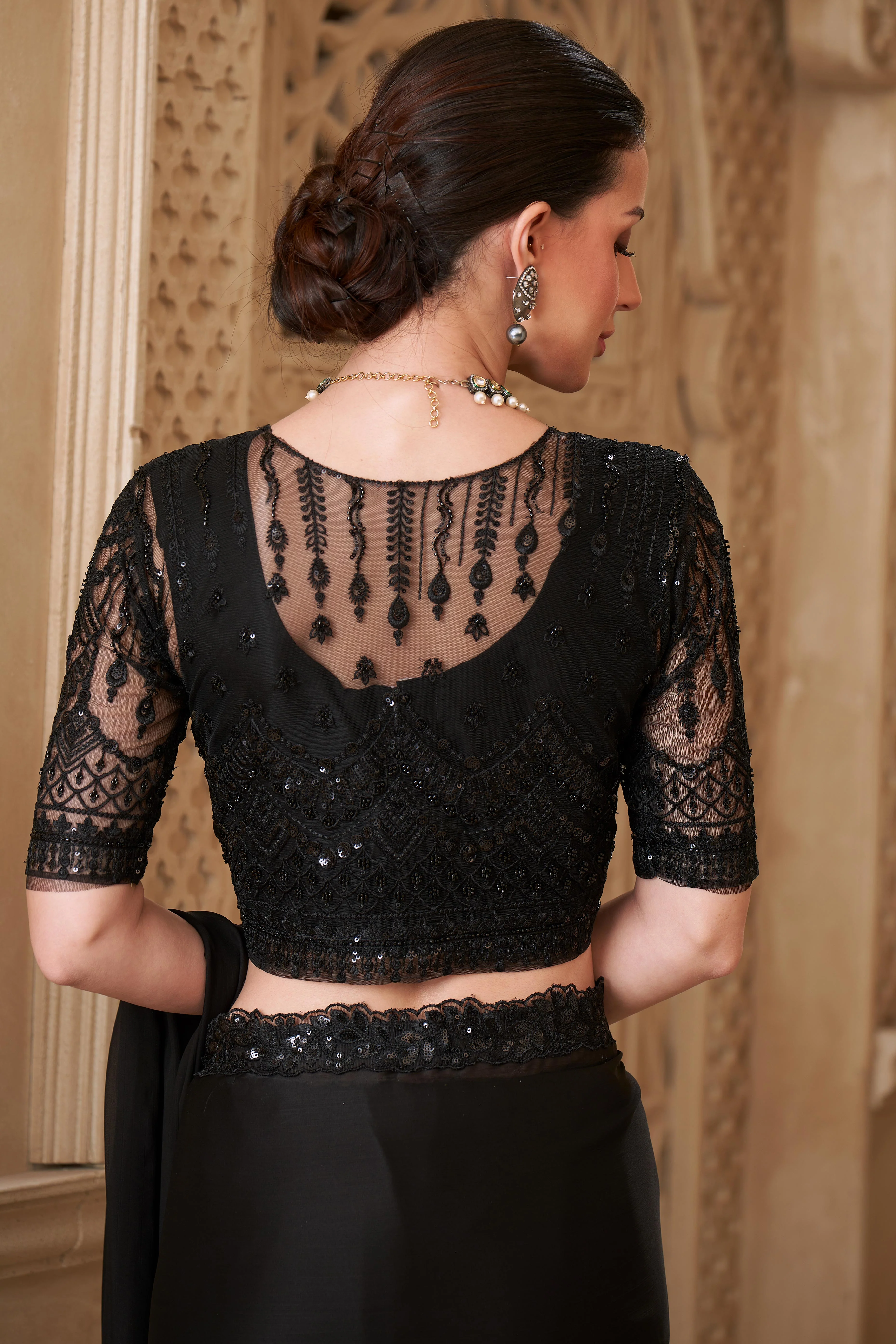 Shimmering Black Georgette Saree with Graceful Thread Embellishment and Sequins - Image 8
