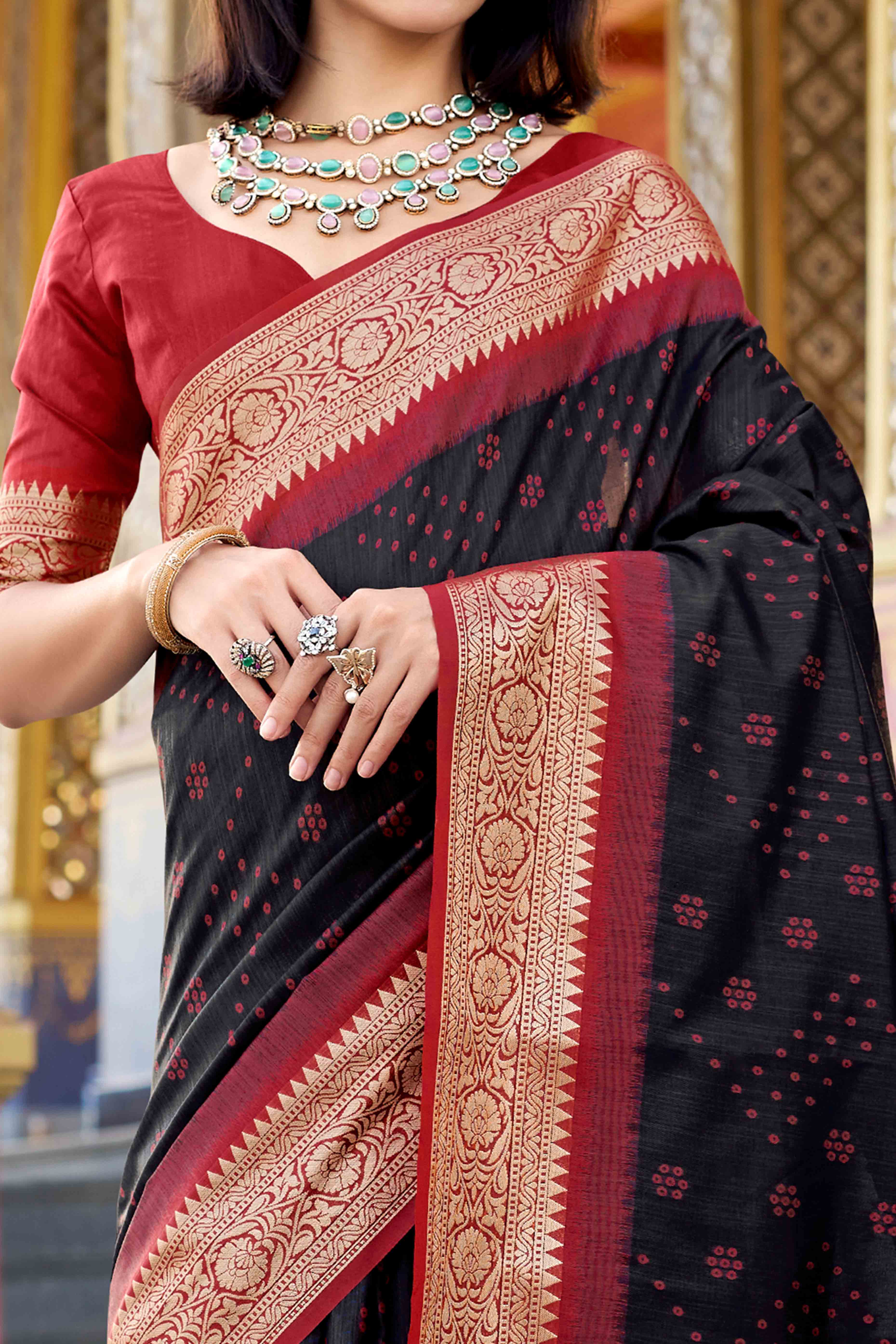 Silk Blend Woven Bandhani Saree In Black With Contrasting Patola Pallu - Image 2